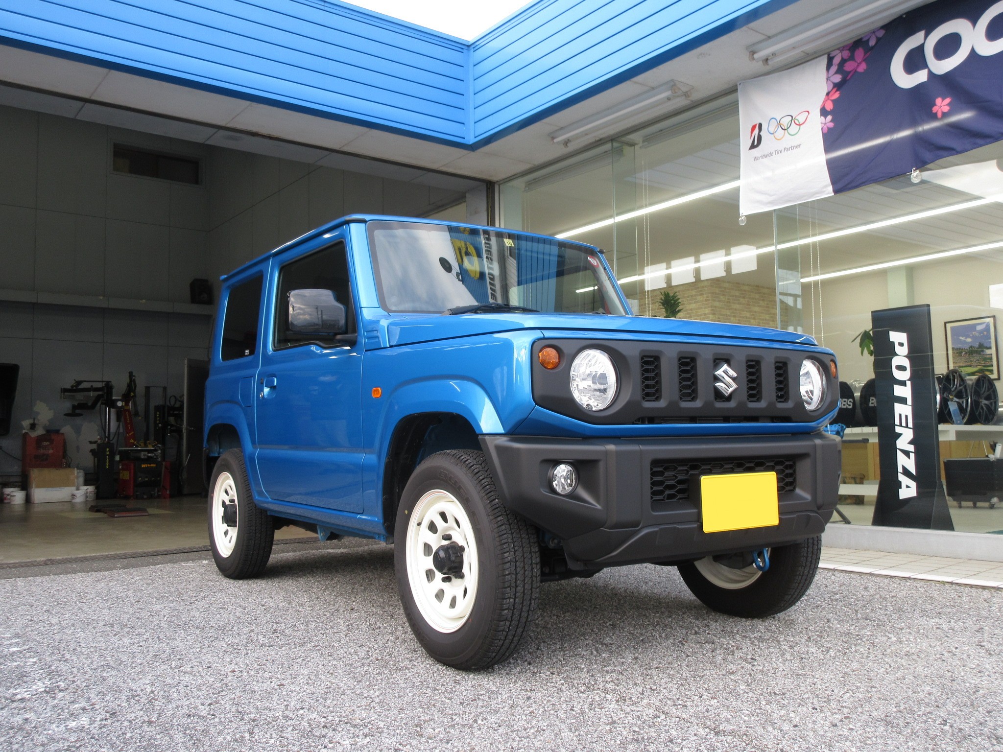 これがあれば手軽に16cmスピーカーが取付可能！新型ジムニー（JB64W