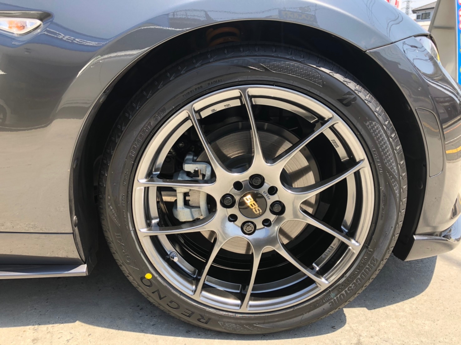 車のオシャレは足元から カスタマイズ日記 コクピット 相模原 車のカスタマイズにかかわるスタッフより