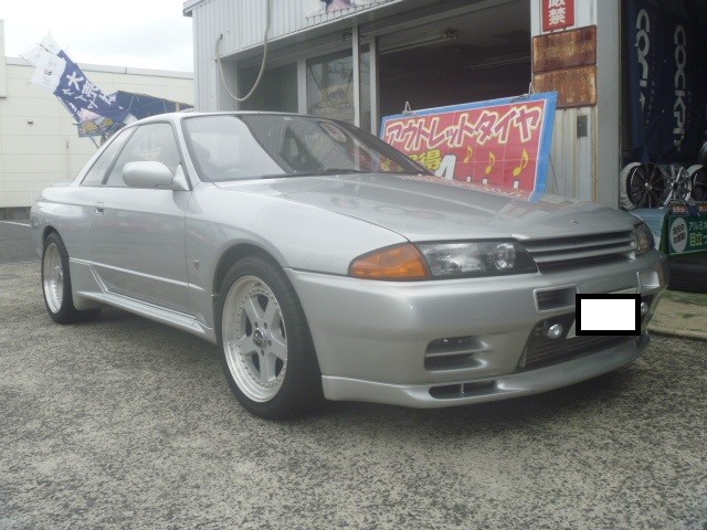 NISSAN R32 SKYLINE GT-R タイヤ＆ホイール交換☆ | 日産 スカイライン