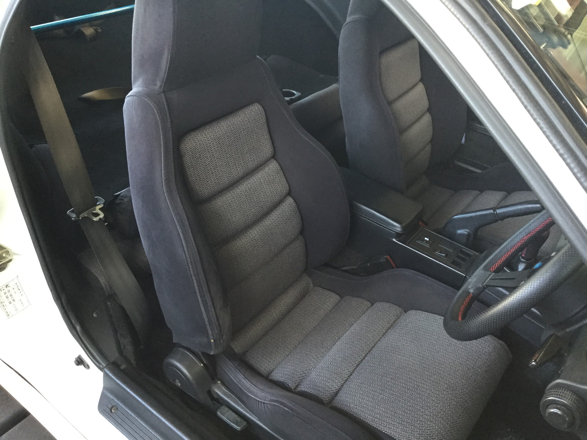 Rx 7にレカロシート取付 スタッフ日記 コクピットロフト 長岡川崎店 車のカスタマイズにかかわるスタッフより