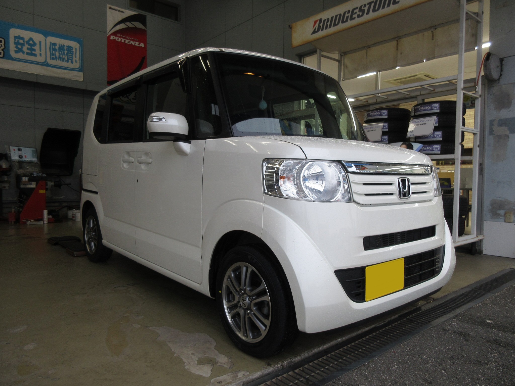 ホンダ N-BOX（JF1）& REGNO GR-Leggera（レグノ ジーアール