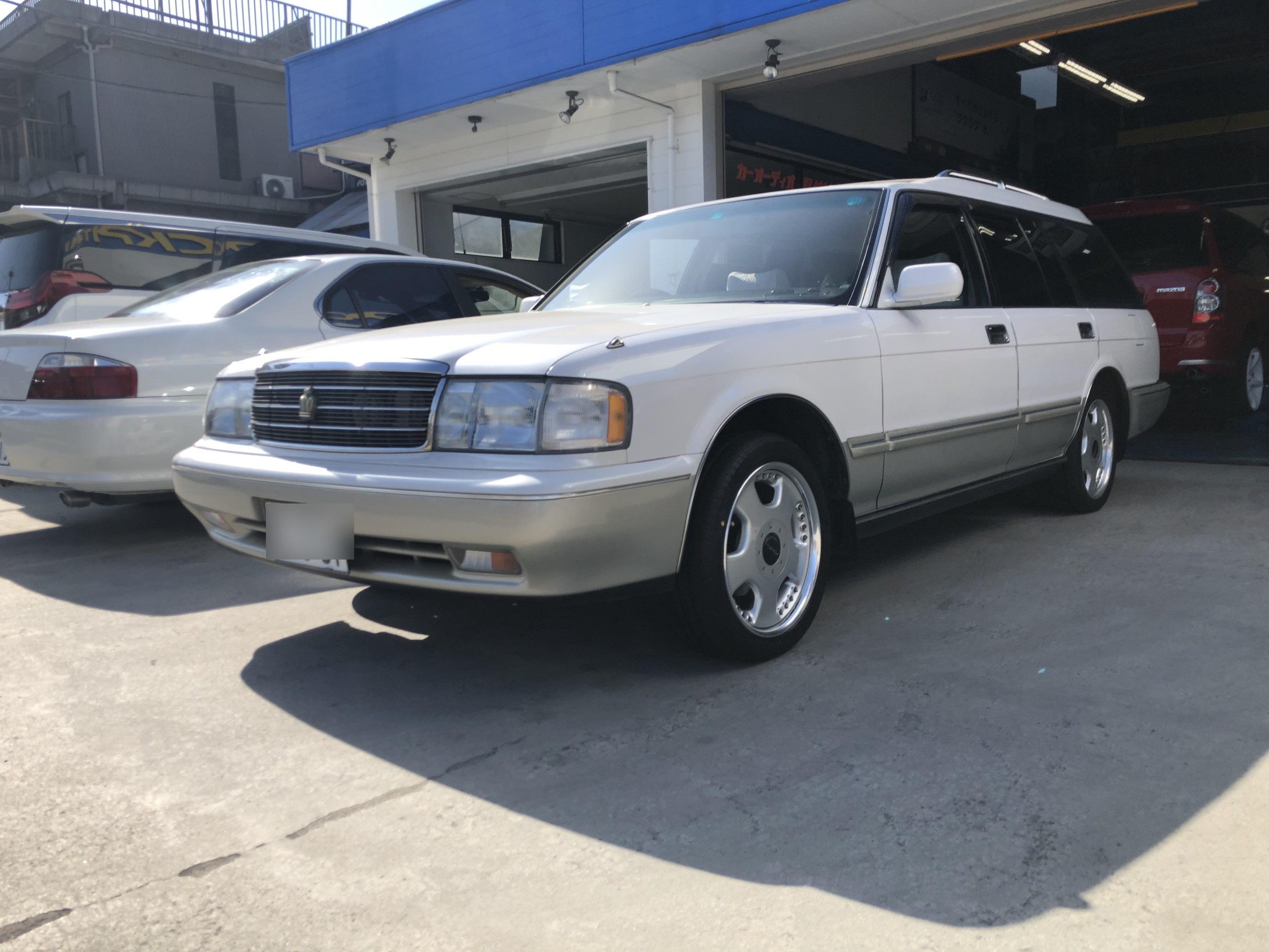 タイヤ交換 カスタマイズ日記 コクピット 相模原 車のカスタマイズにかかわるスタッフより