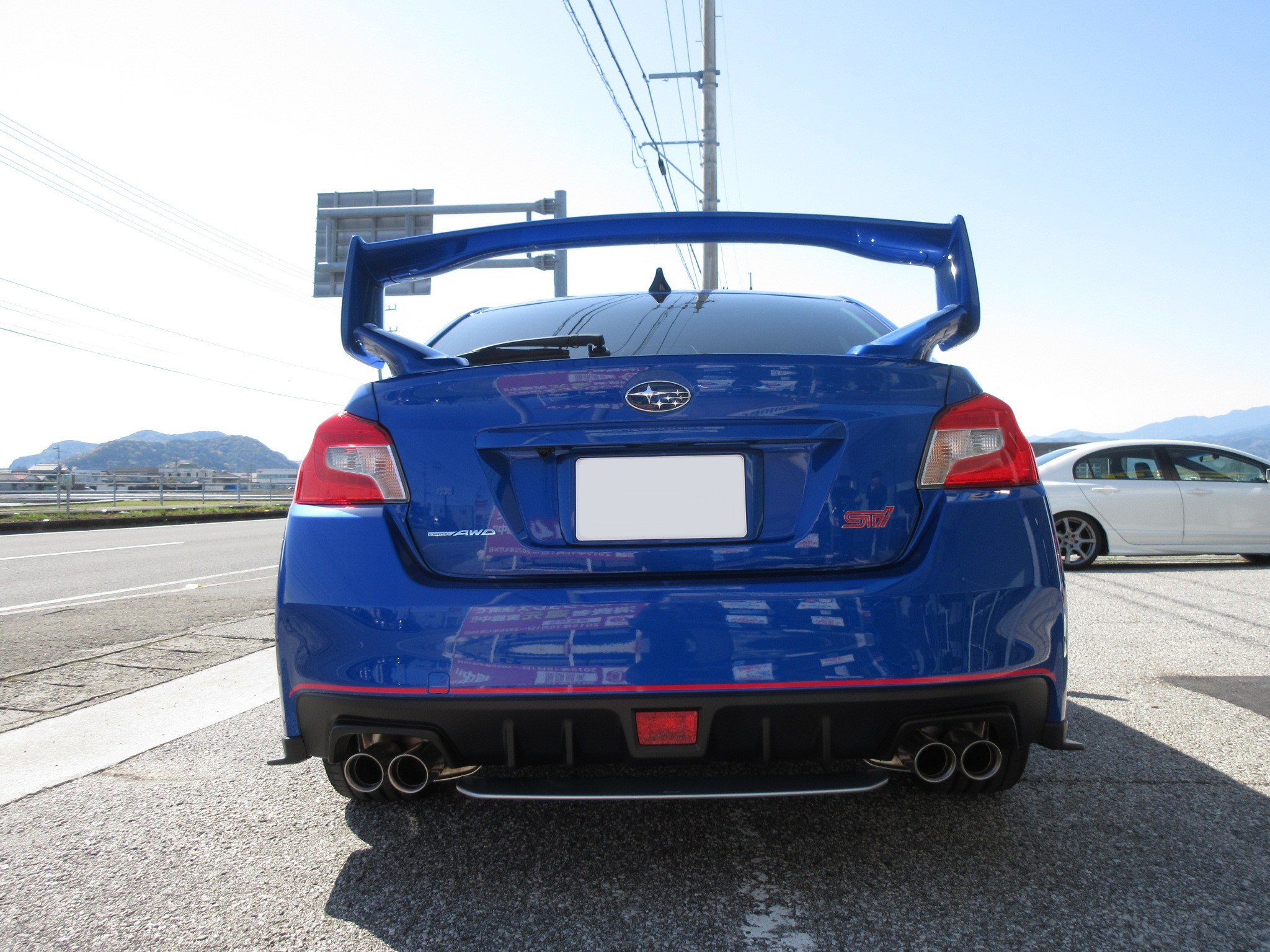555台限定の希少車 スバル Wrx Sti Ej Final Edition が初来店 見れば見るほど欲しくなっちゃいます スバル Wrx Sti 店長アサコのブログ コクピット 55 車のカスタマイズにかかわるスタッフより
