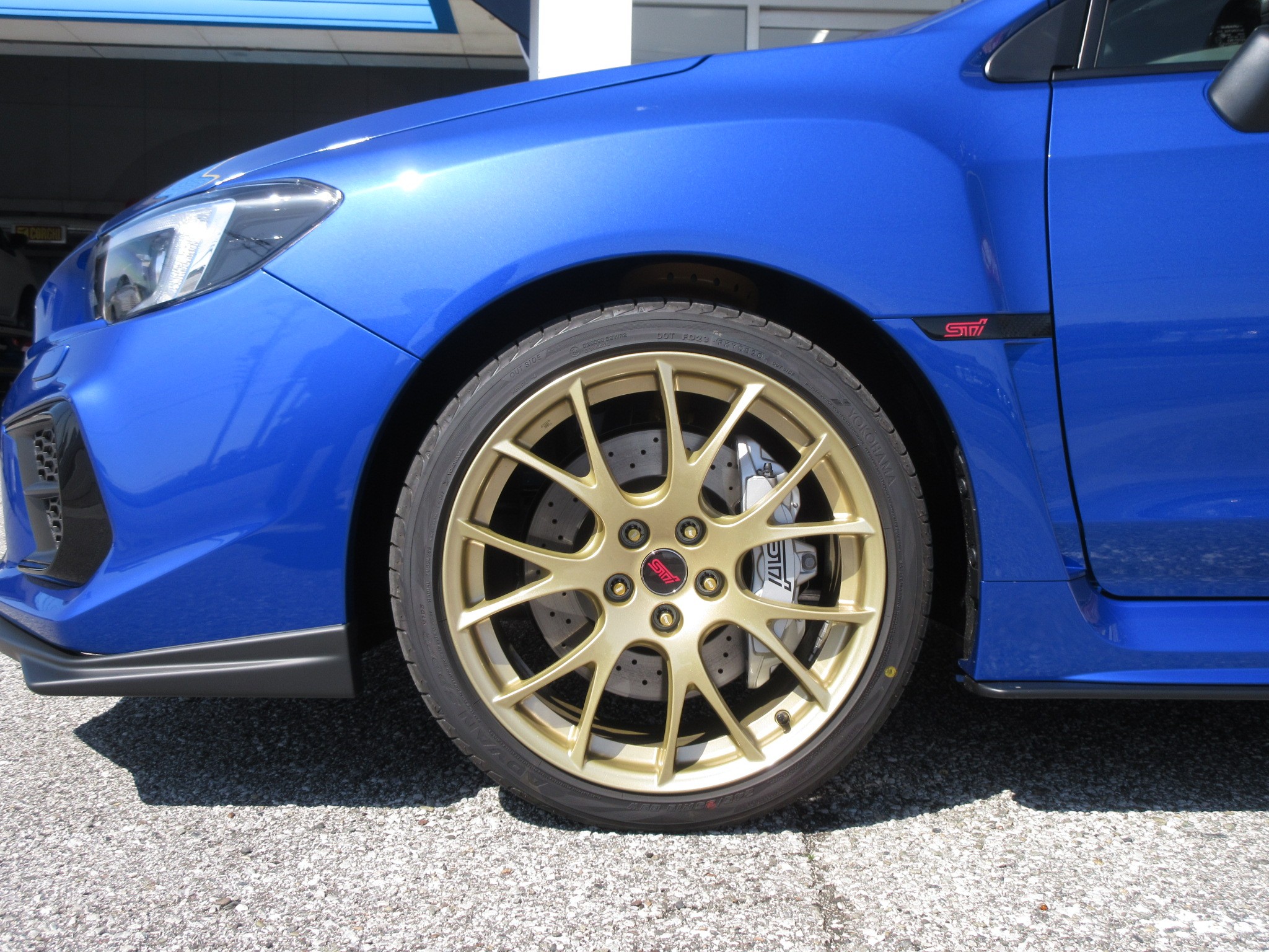 希少SUBARUゴールドホイール インプレッサ WRX STI