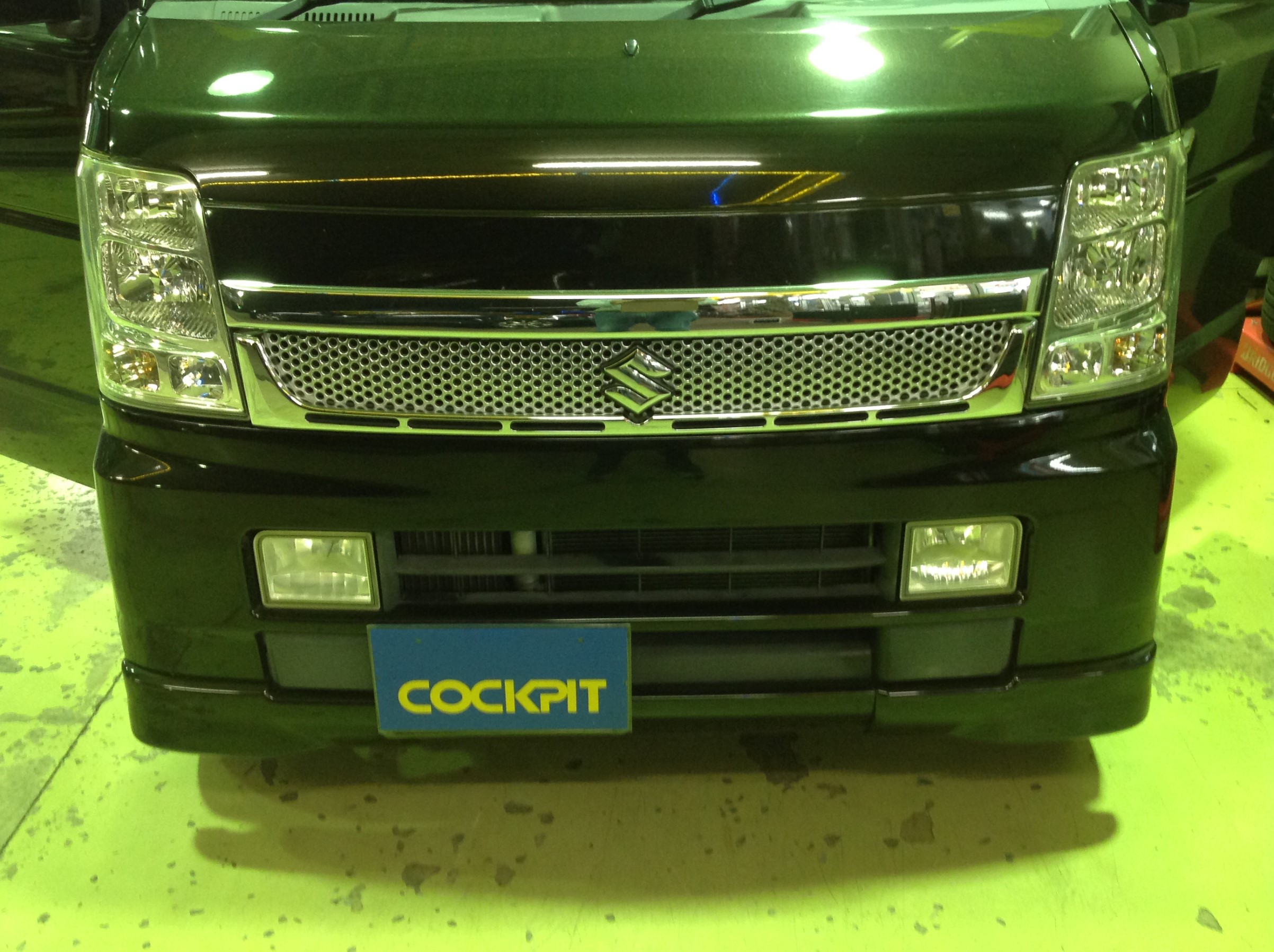 エブリイワゴンさん シートカバー装着です スズキ エブリイワゴン インテリア インテリア ステアリング シート交換 スタッフ日記 コクピット きねいわ 車のカスタマイズにかかわるスタッフより