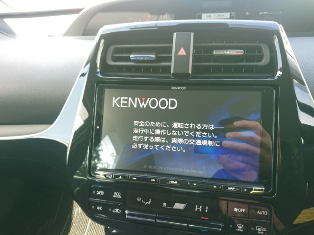 プリウスZVW55 × ナビ、ドライブレコーダー取り付け | トヨタ プリウス