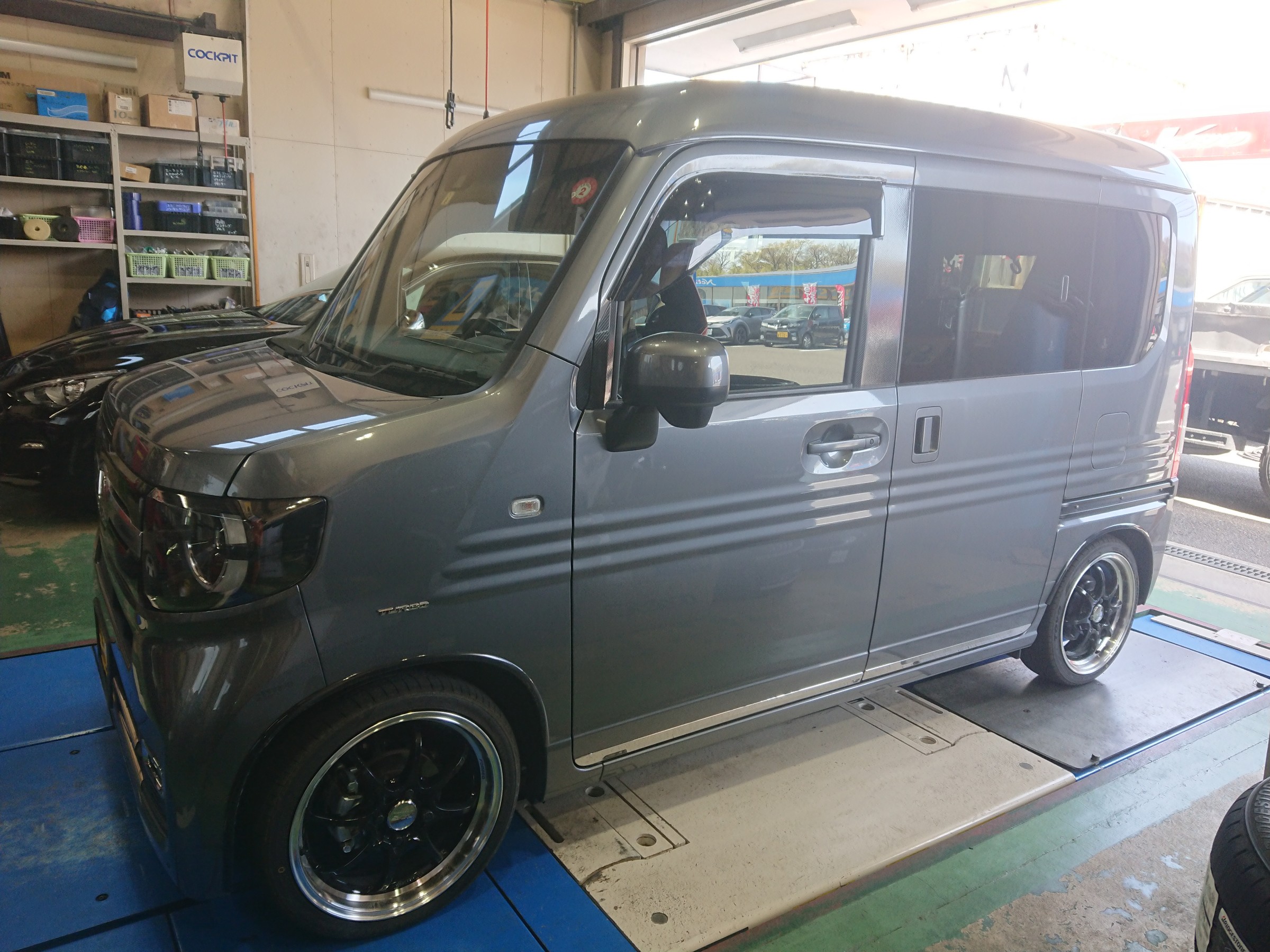 本日の車高調取り付け N Van ホンダ N Van 足まわり サスペンション ブレーキ 足まわり サスペンション ブレーキ サスペンションパーツ関連取付 よ ひんのさぎょうにっき スタイルコクピット 桑名 お店の得意技紹介