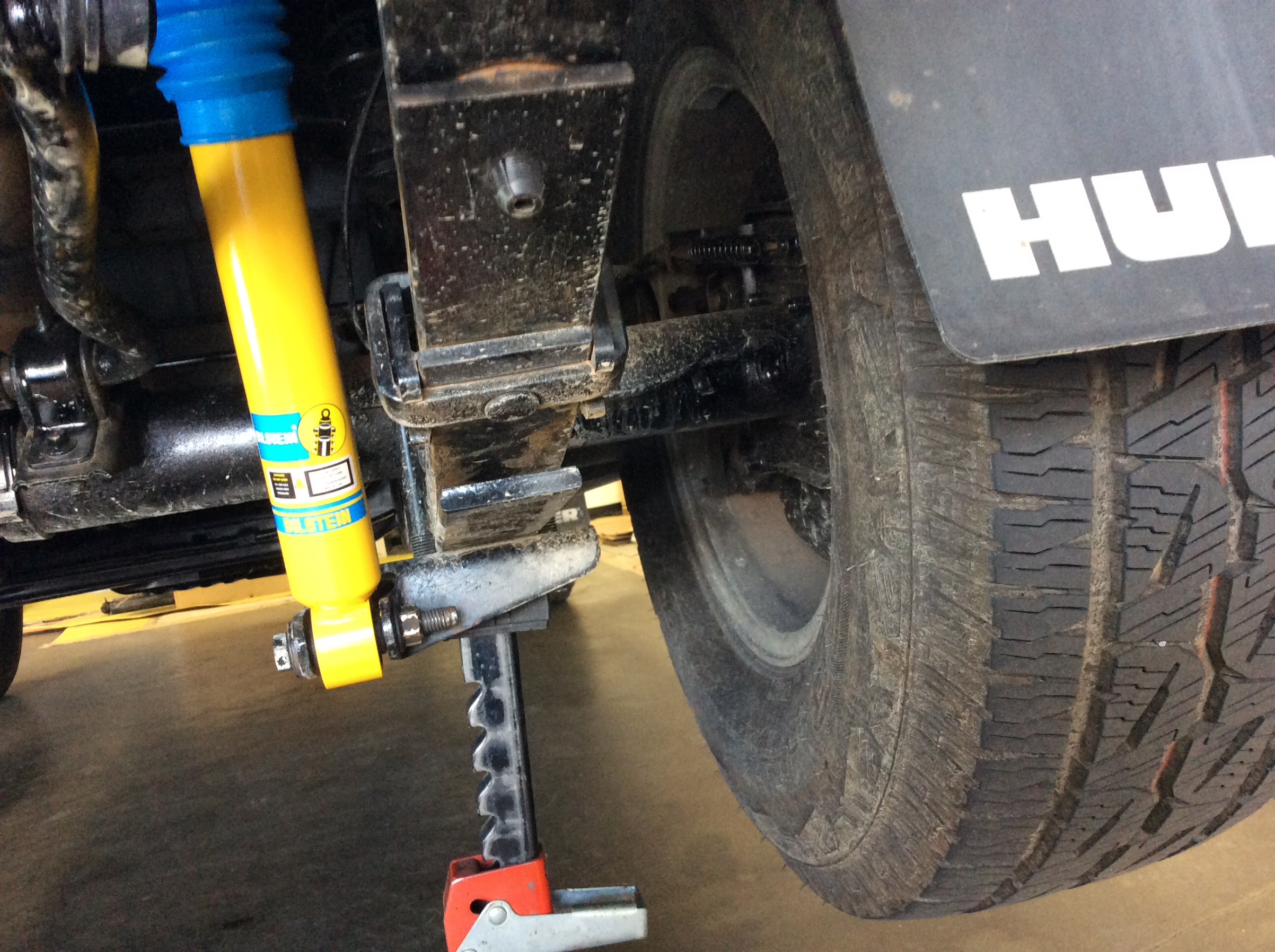 Suvの Bilstein ダンパー 足まわり サスペンション ブレーキ 足まわり サスペンション ブレーキ サスペンションパーツ関連取付 スタッフ日記 コクピット モリオカ 車のカスタマイズにかかわるスタッフより