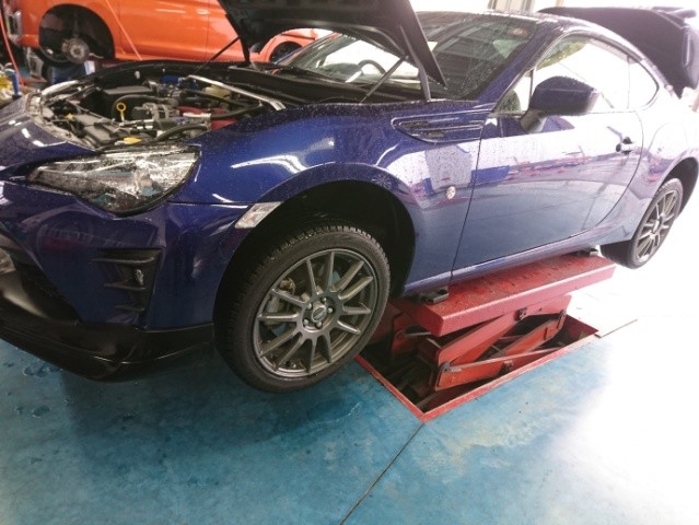 86 Zn6 車高調取り付け トヨタ 86 Zn6 足まわり サスペンション ブレーキ 足まわり サスペンション ブレーキ サスペンションパーツ関連取付 スタッフ日記 コクピット 107 車のカスタマイズにかかわるスタッフより