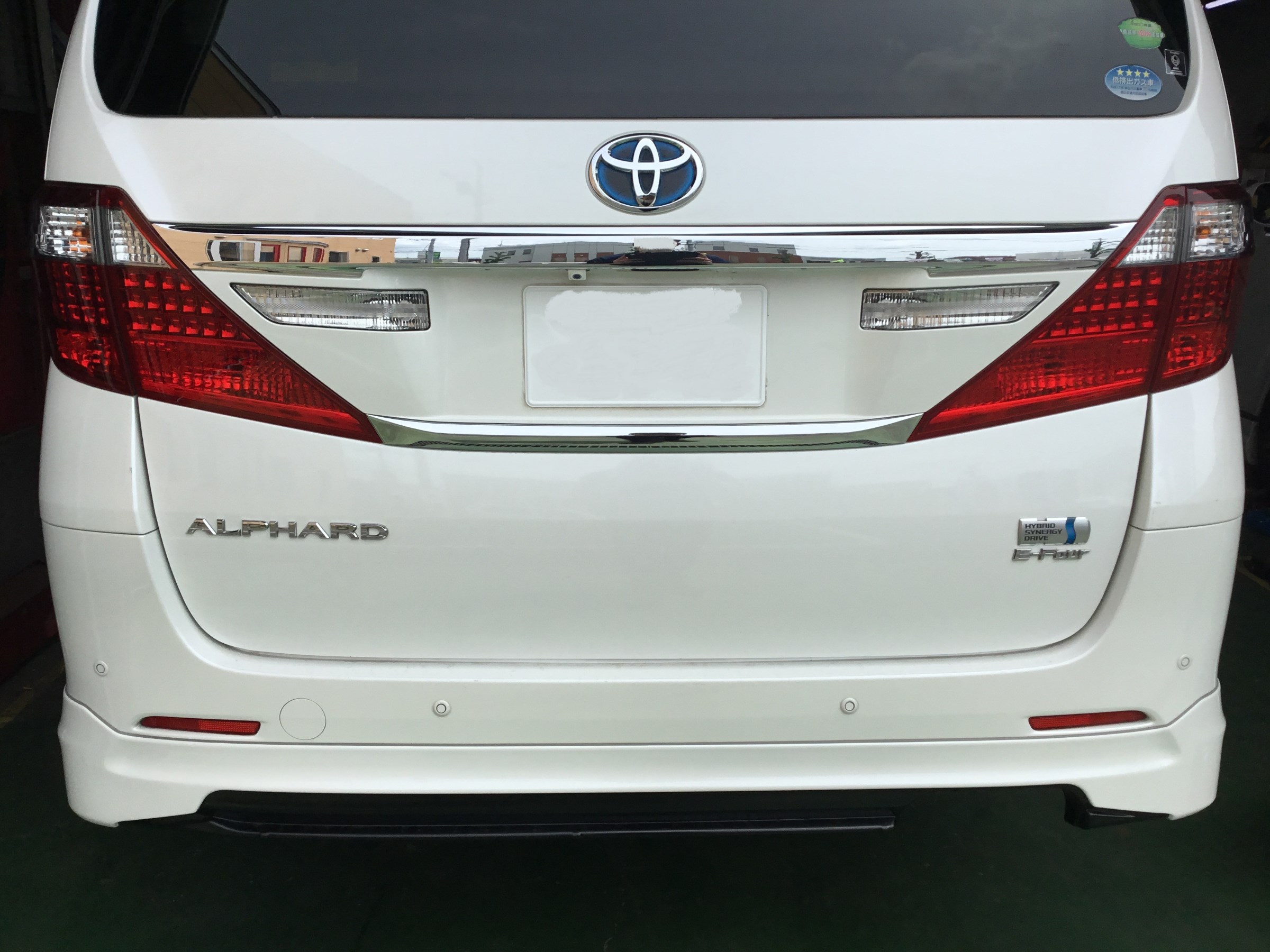 数々のアワードを受賞】 Strut Tower Bar<br>ストラットタワーバー フロント用 ALPHARD HYBRID VELLFIRE ATH20W  96132