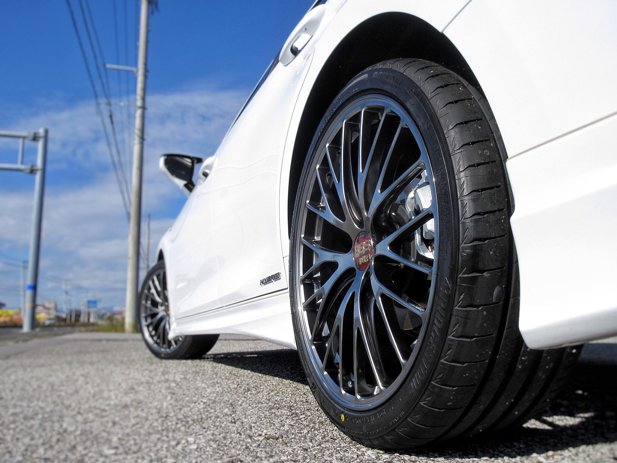 美しいBBS RZ-Dをさらに引き立たせるアイテム！” レクサスES300h F