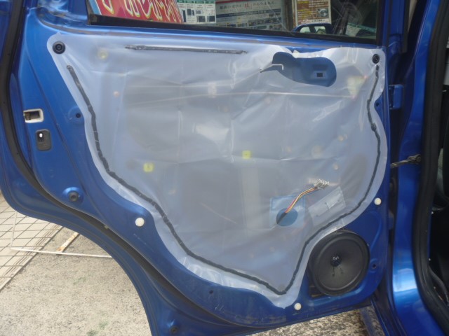何だか車がカビ臭い ホンダ フィット 店舗日記 コクピット 麻生 車のカスタマイズにかかわるスタッフより