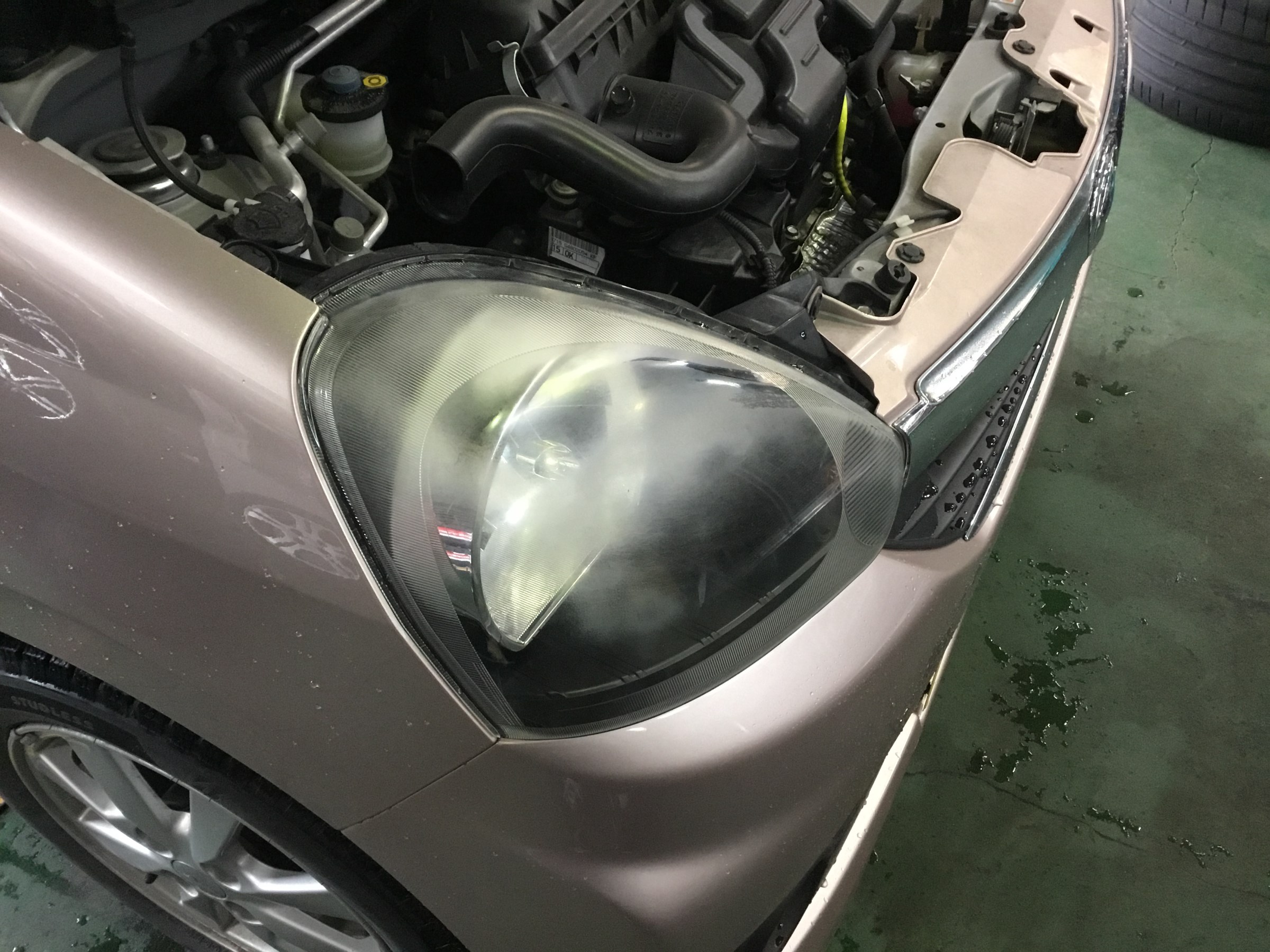 ヘッドライト くすんでいませんか Today コクピット 旭川 車のカスタマイズにかかわるスタッフより