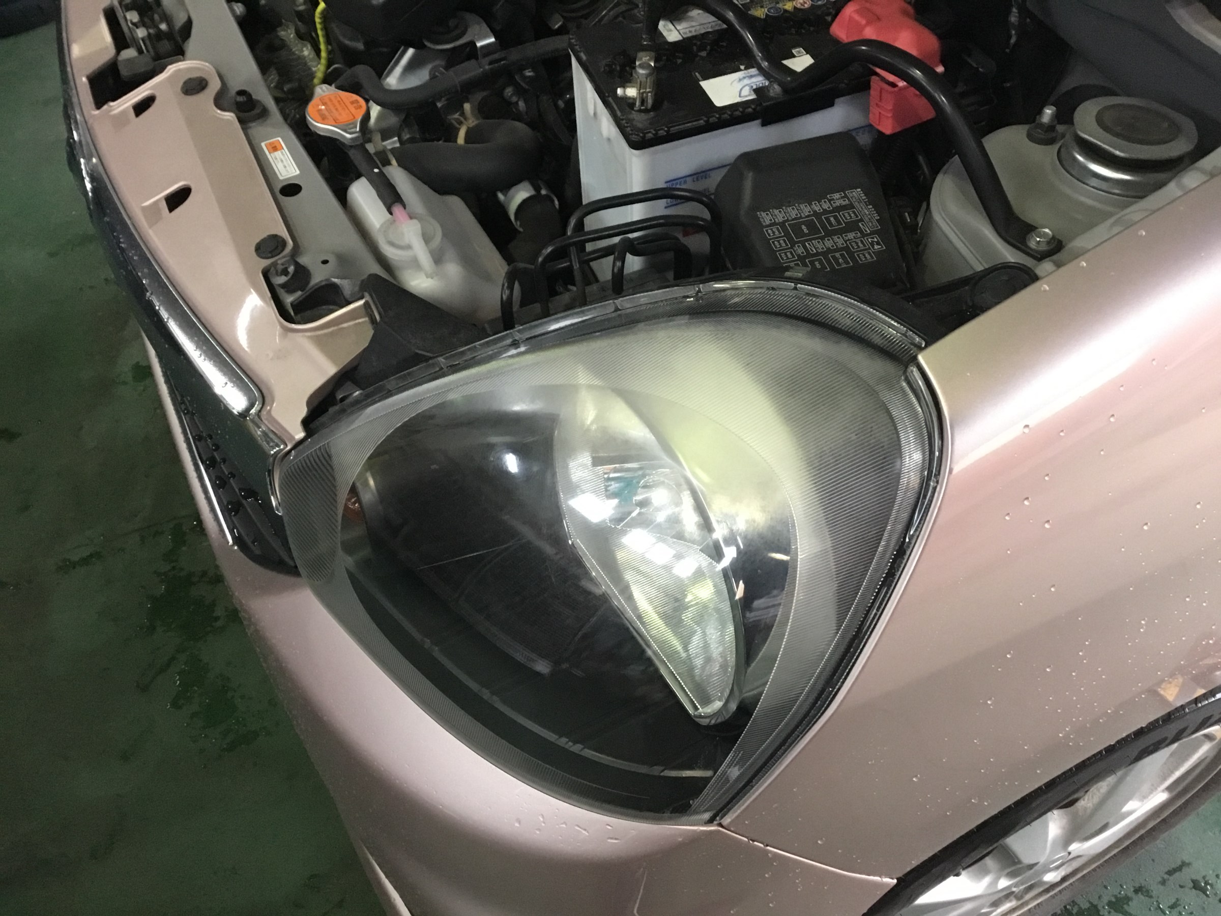 ヘッドライト くすんでいませんか Today コクピット 旭川 車のカスタマイズにかかわるスタッフより