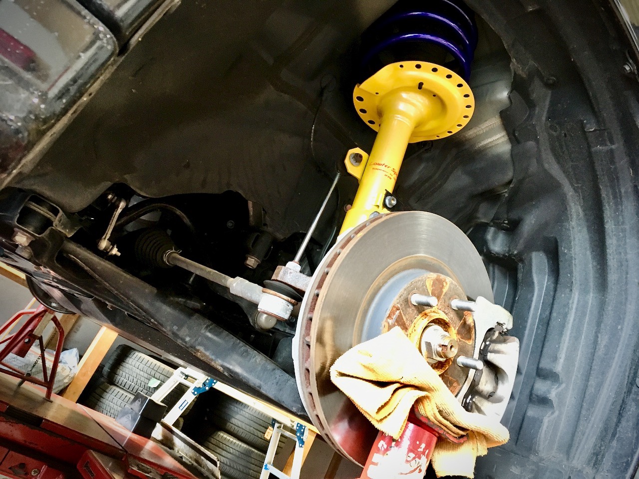 GG2W MITSUBISHI OUTLANDER PHEV ✖ KYB Lowfer Sports L-KIT ✖ DIXCEL DISC  ROTOR SD type  BRAKE PAD M type 三菱 アウトランダーPHEV 足まわり（サスペンション・ブレーキ）  足まわり（サスペンション・ブレーキ） サスペンションパーツ関連取付 ☆メモらんだ ...