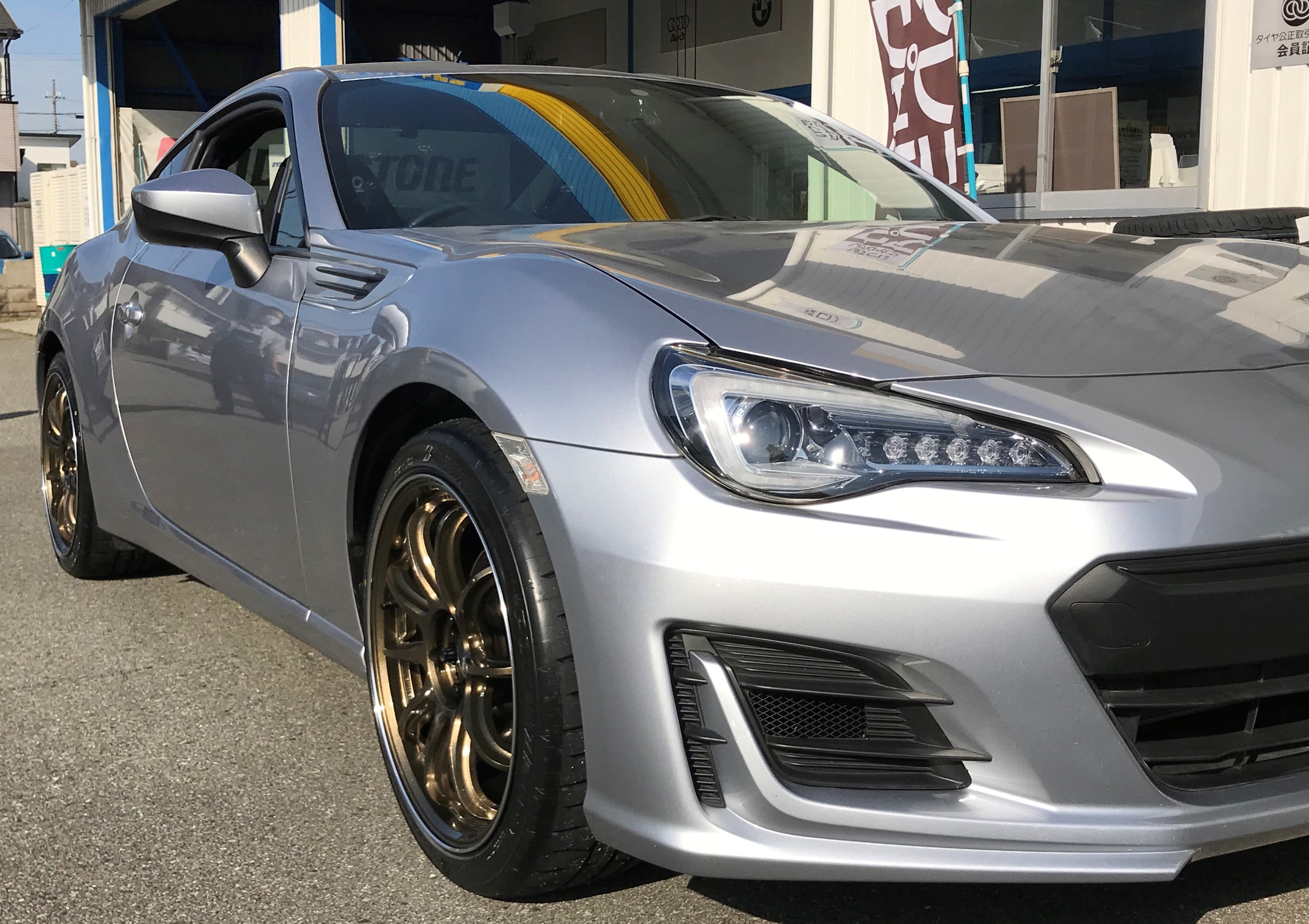 ☆BRZ タイヤ・ホイール取り付け♪☆ | スバル BRZ | スタッフ