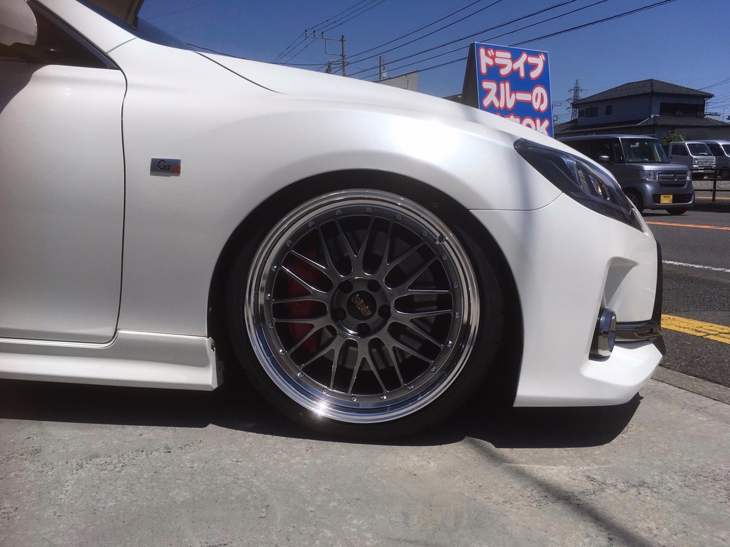 トヨタ Grx130 マークxにbbs Lm Bkbd をチョイス トヨタ マークx カスタマイズ日記 コクピット 相模原 車のカスタマイズにかかわるスタッフより