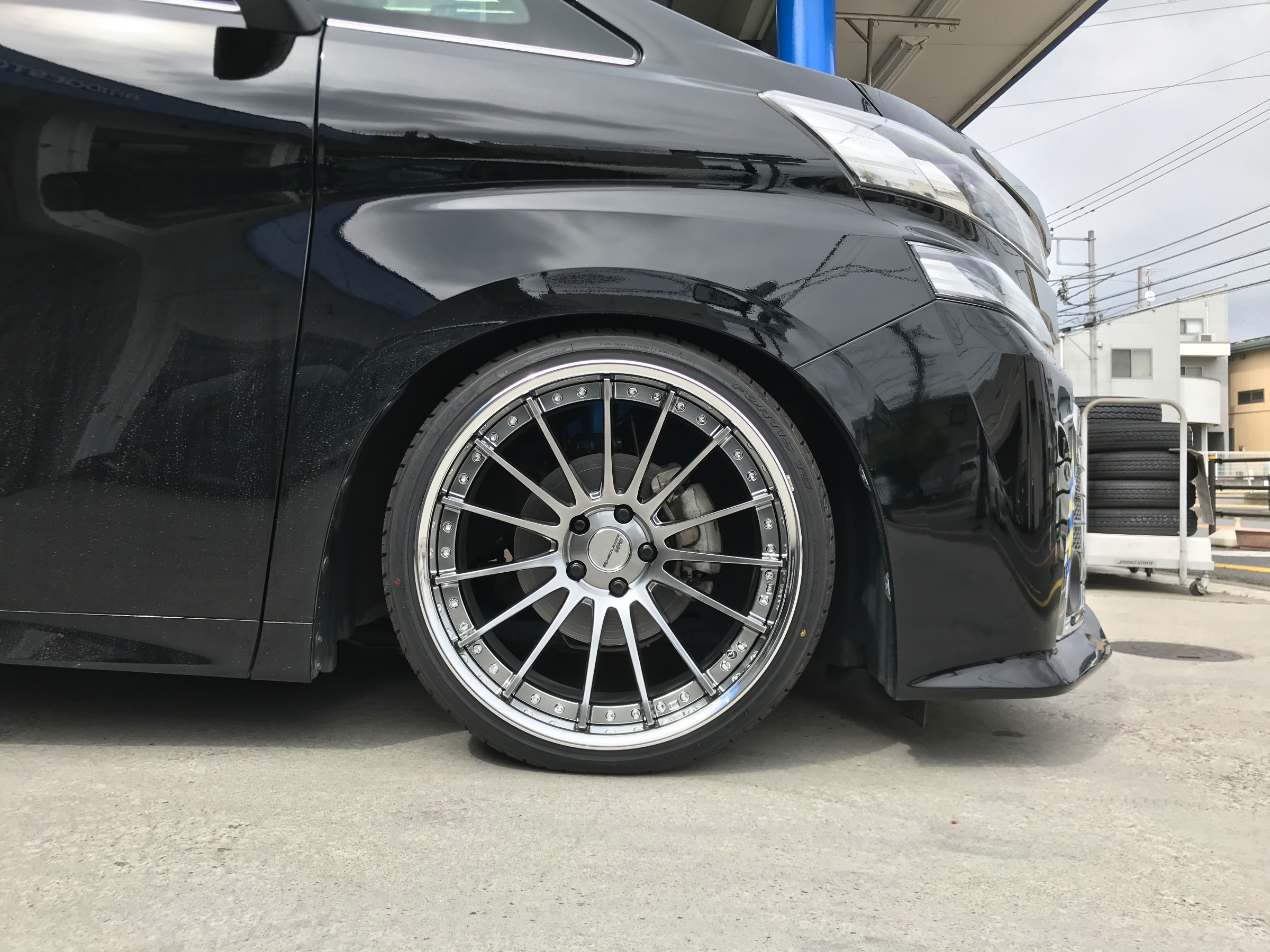 トヨタ AGH30 ヴェルファイアをかっこよくカスタマイズ | トヨタ