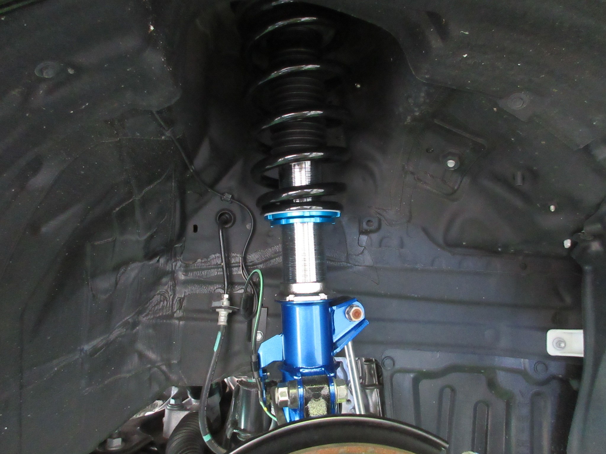 アルファード サスペンション交換 | トヨタ アルファード 足まわり