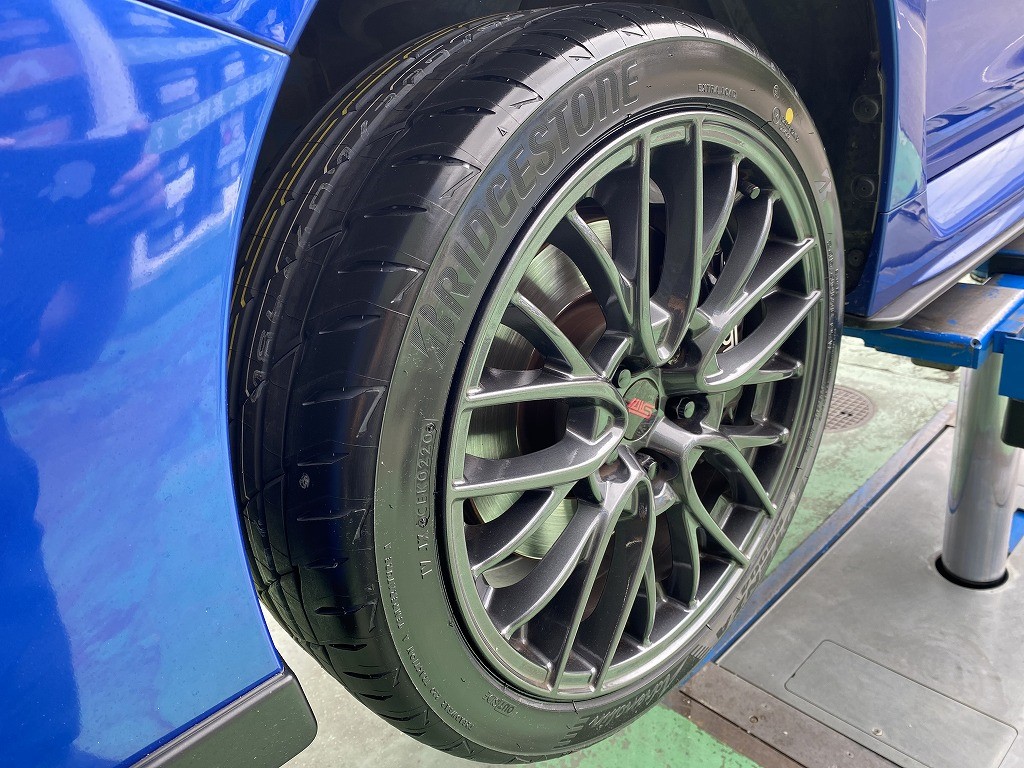 スバル WRX STI タイヤ交換 ポテンザ アドレナリンRE004・四輪 スバル WRX STI タイヤ交換 ポテンザ アドレナリンRE004・四輪