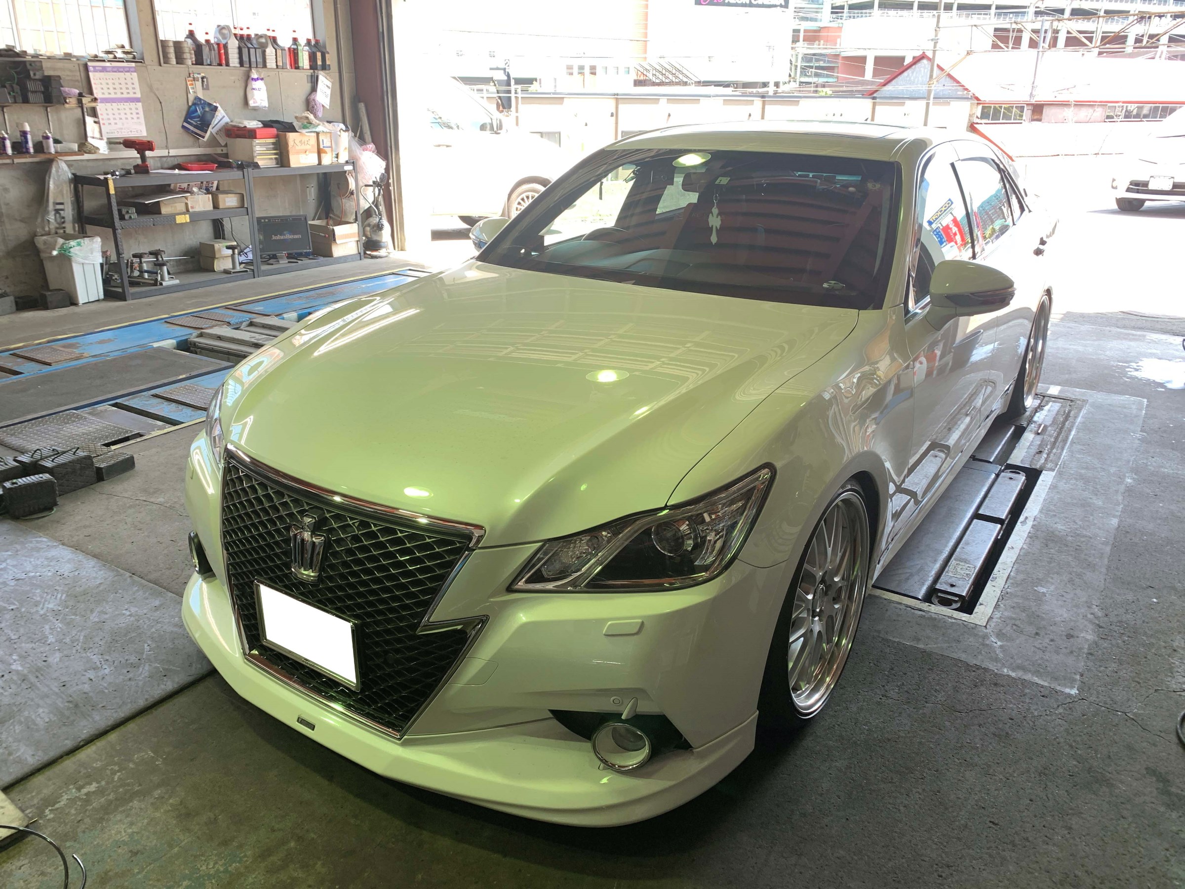 クラウンアスリート Airforceエアサス ハードライン 取付け Grs211 4wd トヨタ クラウン アスリート 足まわり サスペンション ブレーキ 足まわり サスペンション ブレーキ サスペンションパーツ関連取付 Pit作業レポート Cockpit Age3 コクピット