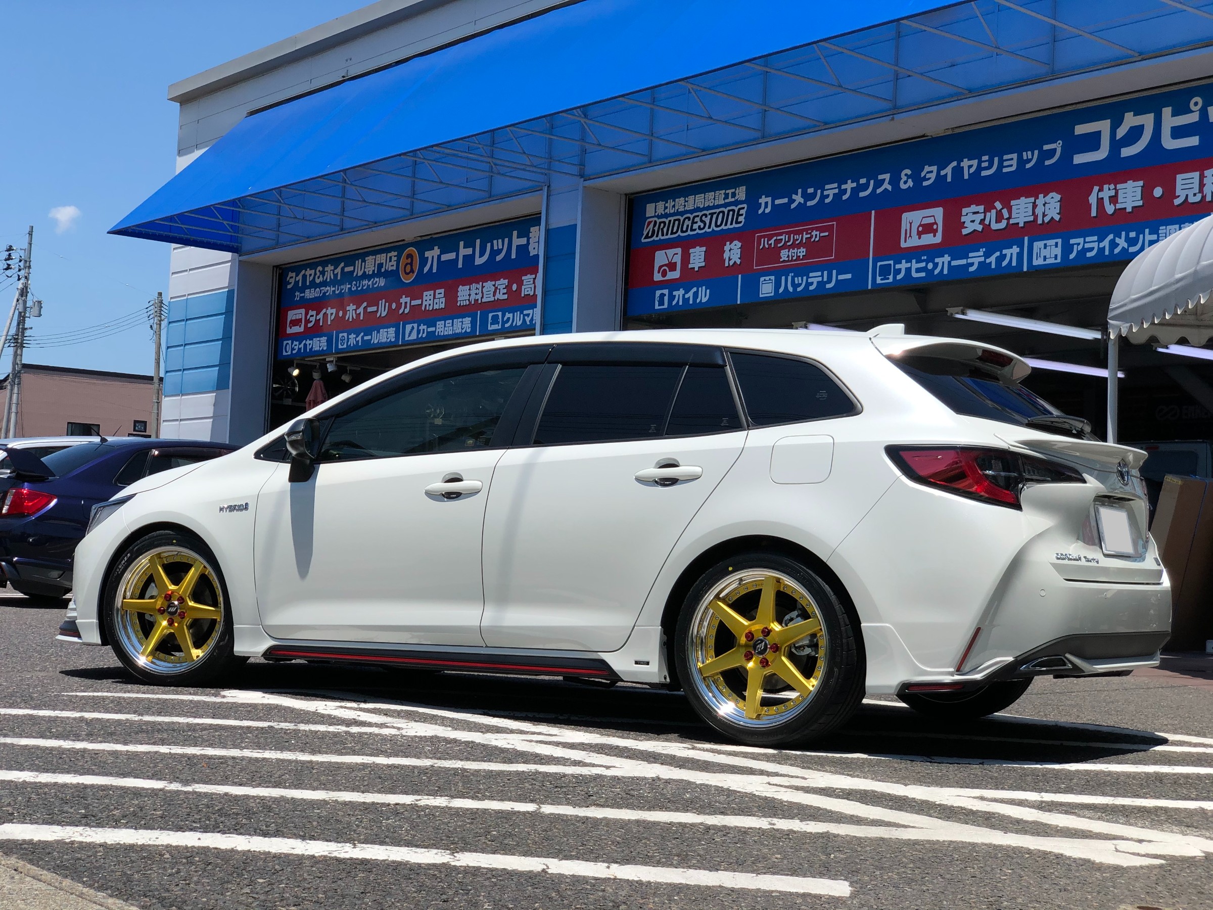 トヨタ カローラ ツーリング Trdフルエアロ Work Zeast St1 クスコ 車高調キット オーナーズカーインデックス カスタマイズカー紹介 コクピット 荒井 お客さまの車高調 ドレスアップ カスタマイズなど加工取付事例車両の紹介