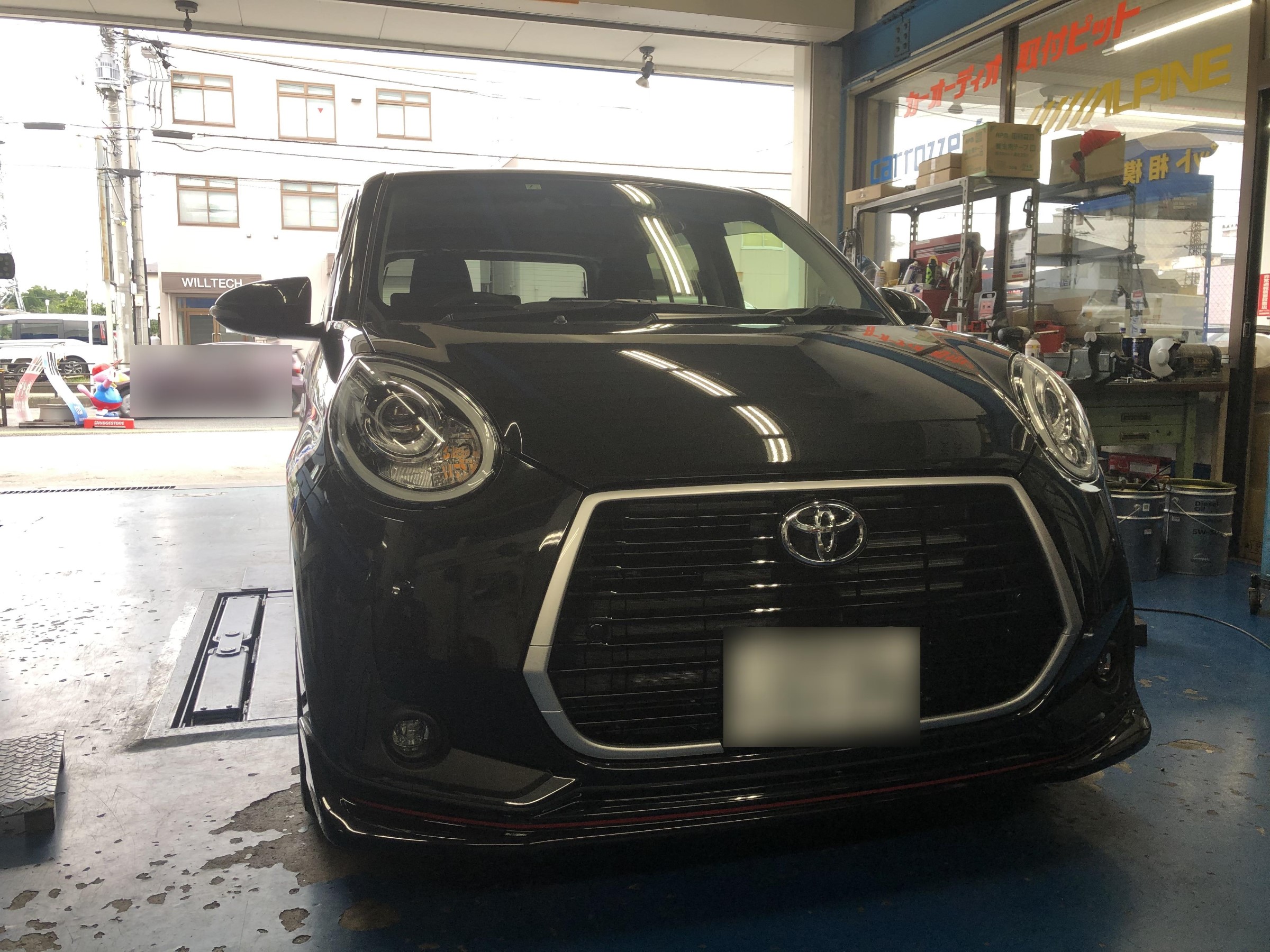 トヨタ パッソ 電装品を色々お取り付け トヨタ パッソ Av カーナビ ドライブレコーダー Etc Hid Led その他電装系 電装 系関連パーツ取付 カスタマイズ日記 コクピット 相模原 車のカスタマイズにかかわるスタッフより