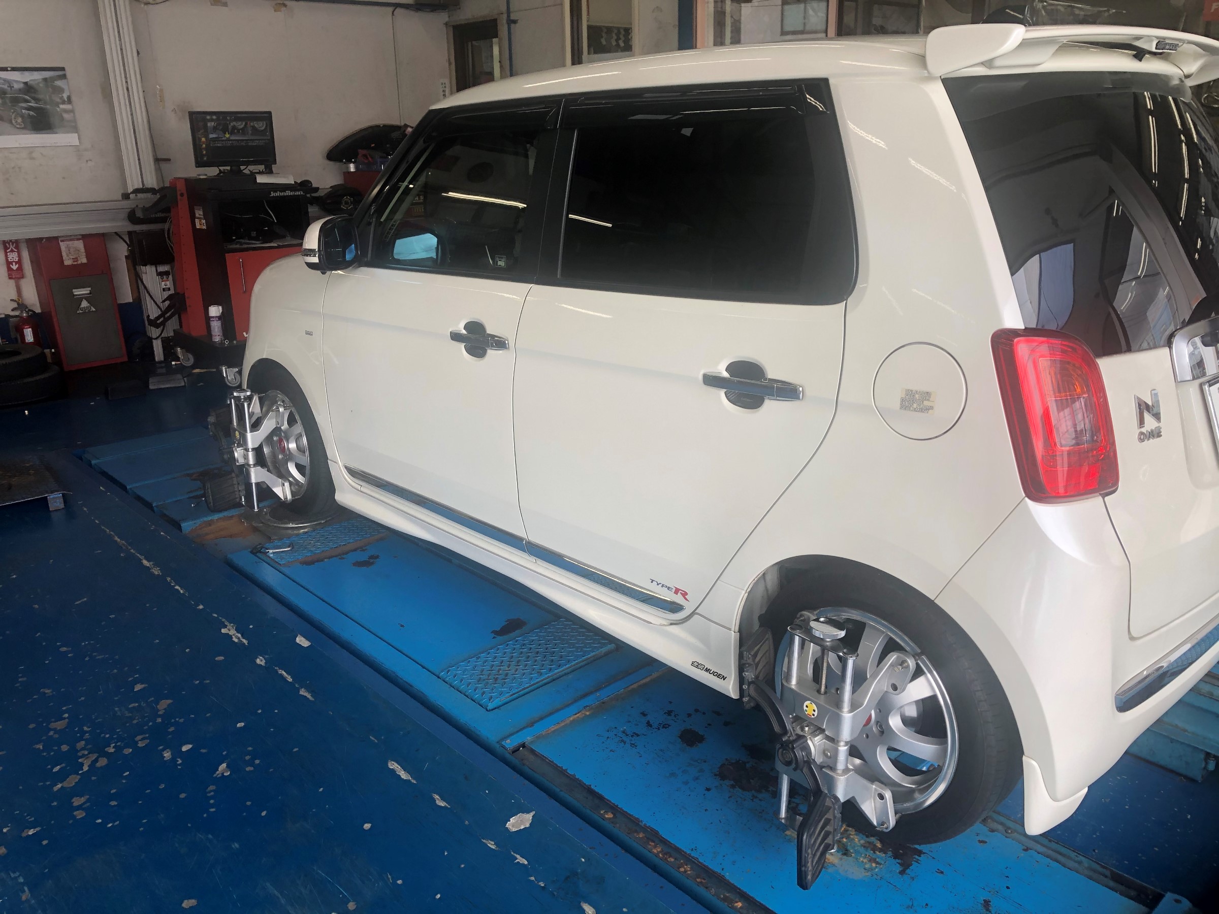 Jg1 N One ショック交換 ホンダ N One 足まわり サスペンション ブレーキ 足まわり サスペンション ブレーキ サスペンションパーツ関連取付 カスタマイズ日記 コクピット 相模原 車のカスタマイズにかかわるスタッフより