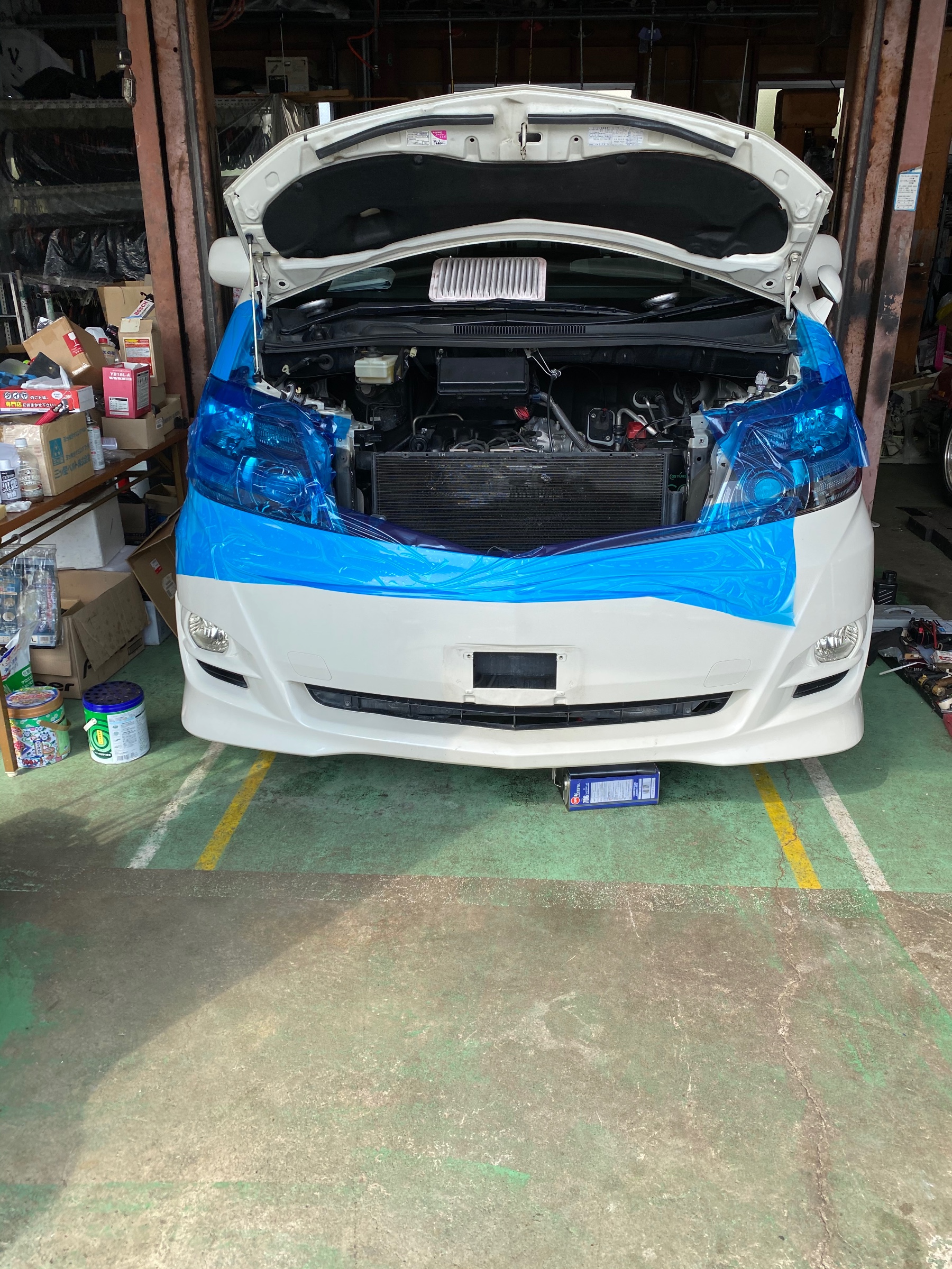 トヨタアルファード ラジエーター交換 スタッフ日記 コクピット 121 車のカスタマイズにかかわるスタッフより