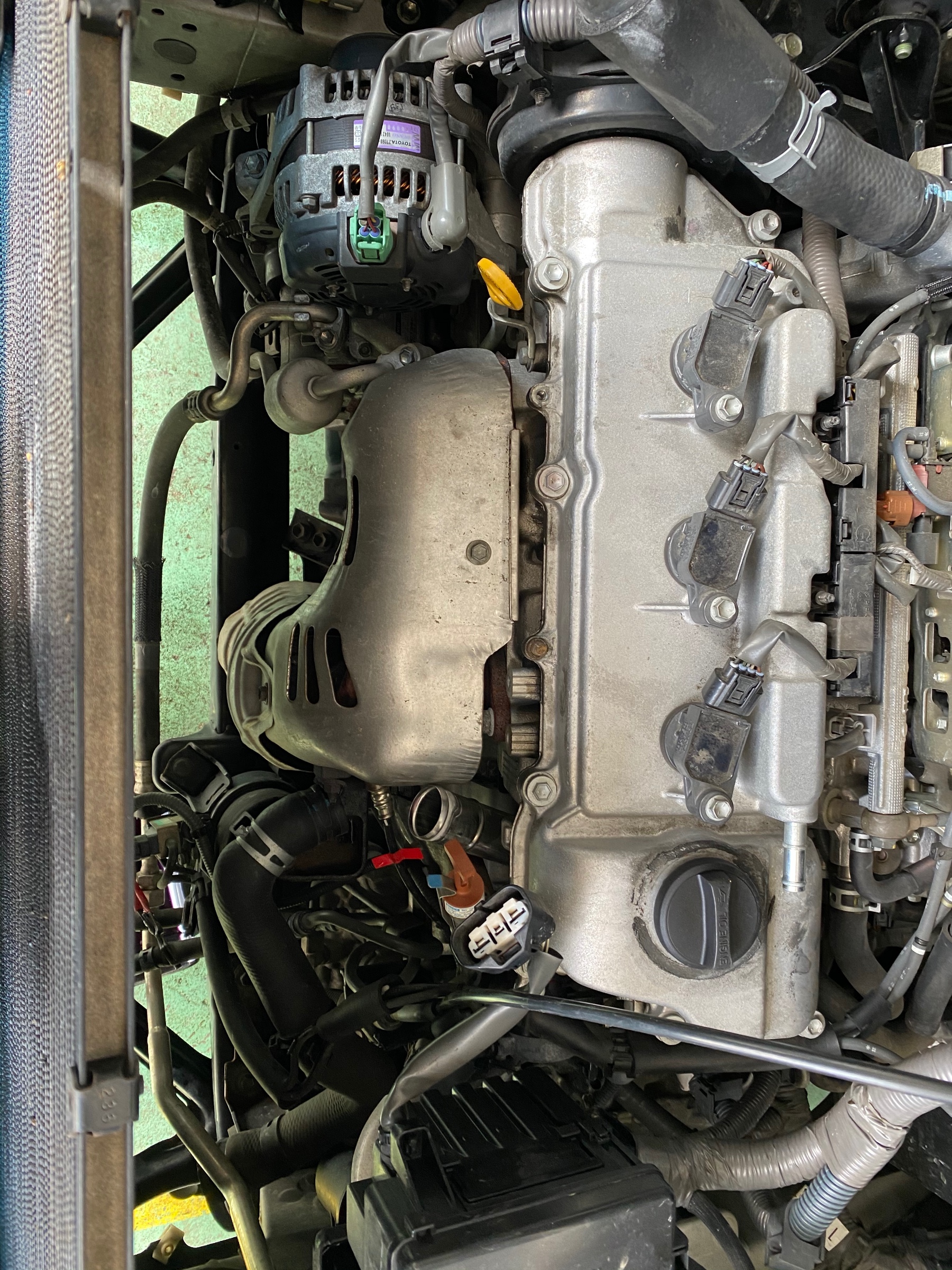 トヨタアルファード ラジエーター交換 スタッフ日記 コクピット 121 車のカスタマイズにかかわるスタッフより