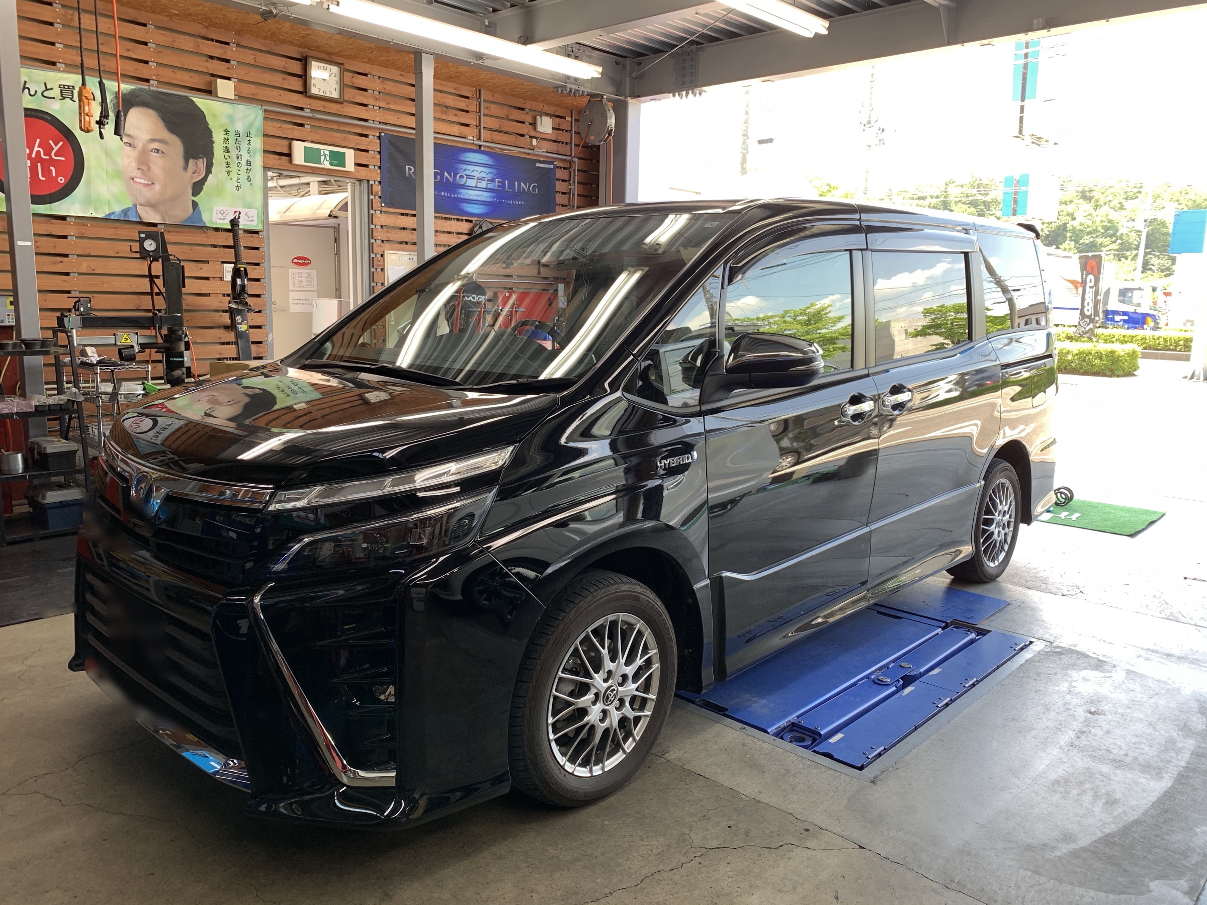 Voxy クスコ車高調 トヨタ スタッフ 日記 コクピット 荒井 車のカスタマイズにかかわるスタッフより