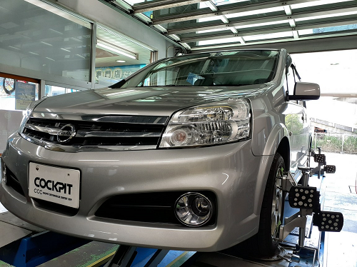 ラフェスタのタイヤ交換からのアライメント調整 | 日産 ラフェスタ