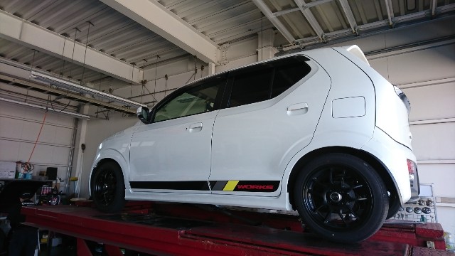 Ha36sアルトワークス Kcテクニカ Gtマフラーstreet取り付け ホーン交換 スズキ アルトワークス 吸 排気系 吸 排気系 吸排気系関連パーツ取付 スタッフ日記 コクピット 107 車のカスタマイズにかかわるスタッフより