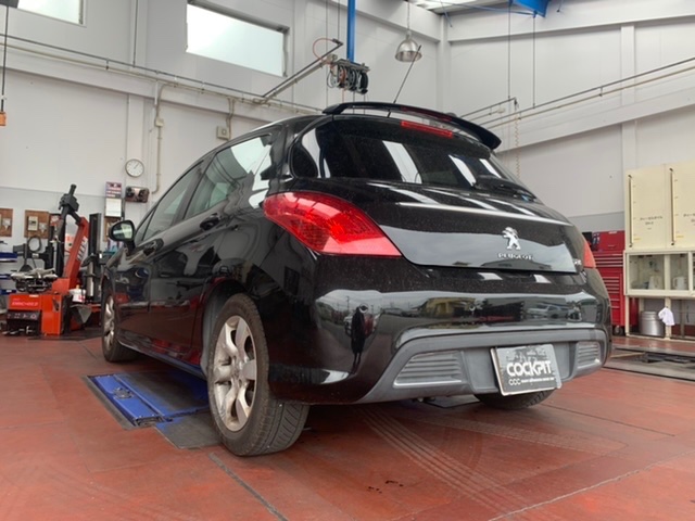 ◇PEUGEOT 308 DIXCELブレーキローター・ブレーキパッド交換◇ | プジョー 308 足まわり（サスペンション・ブレーキ）  足まわり（サスペンション・ブレーキ） > ブレーキキャリパー・ブレーキパッド交換 | スタッフ 日記 | コクピット 荒井 |  車のカスタマイズにかかわる ...