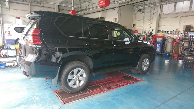 150プラド × 12.1型フリップダウンモニター取り付け  トヨタ 