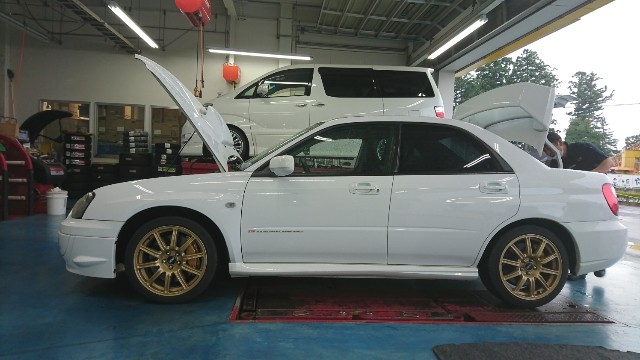 GDBインプレッサ × クスコ車高調   スバル インプレッサWRX STI 足