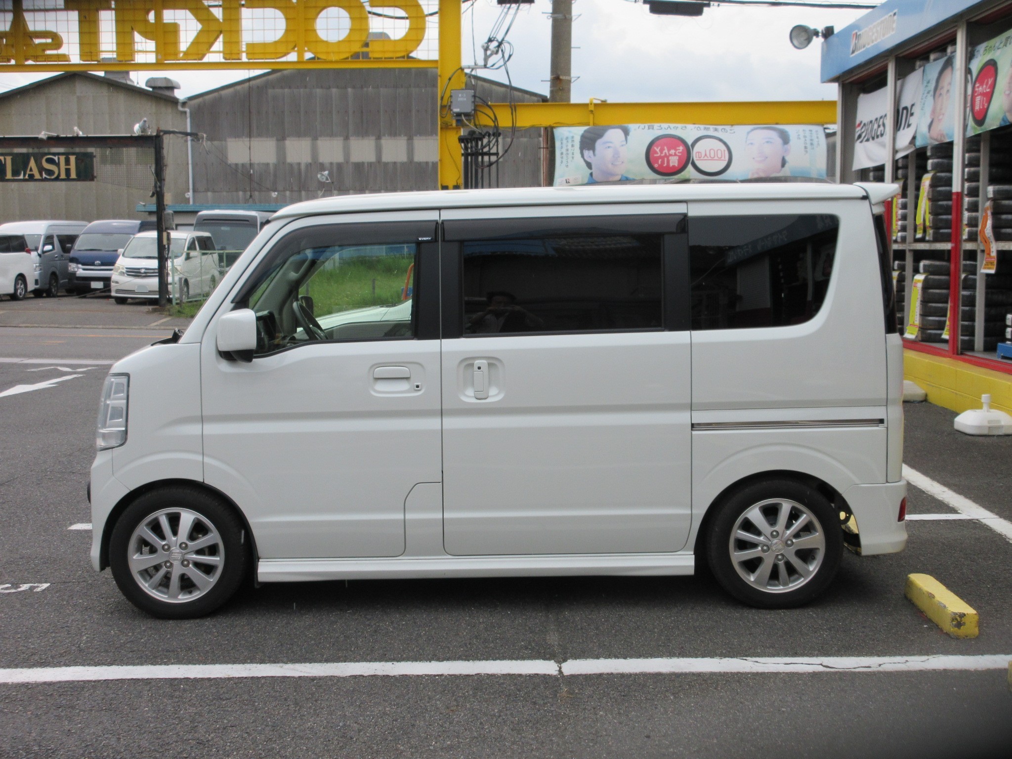エブリィワゴンda17w純正ホイール （バリ山。エブリィワゴン