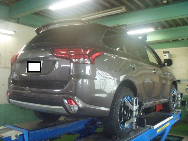 リフトアップ !! 車高上げ !! | 三菱 アウトランダーPHEV 足 リフトアップ !! 車高上げ !! | 三菱 アウトランダーPHEV 足