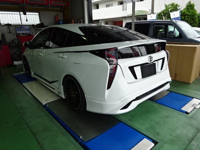 50プリウスにgtウィング トヨタ プリウス エクステリア エクステリア エアロパーツ塗装 取付 スタッフ日記 コクピット さつま岸和田