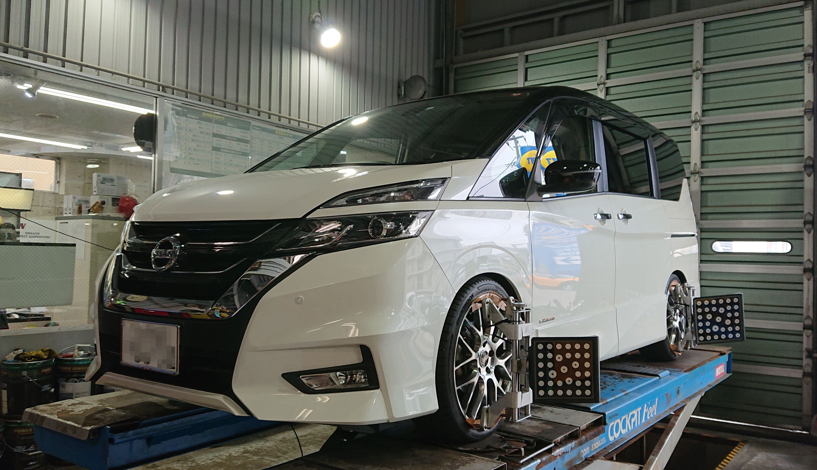 RS☆R Best☆i 取付と4輪アライメントの測定＆調整作業 ／ 日産