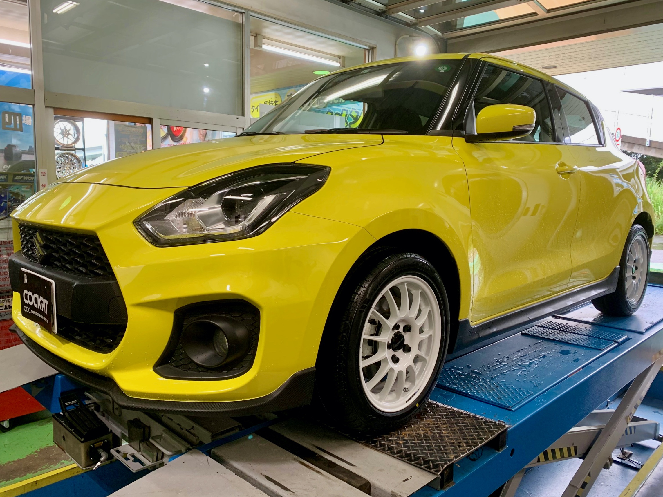 スイフトスポーツZC33Sにエンケイスポーツホイールを装着 | オーナーズ