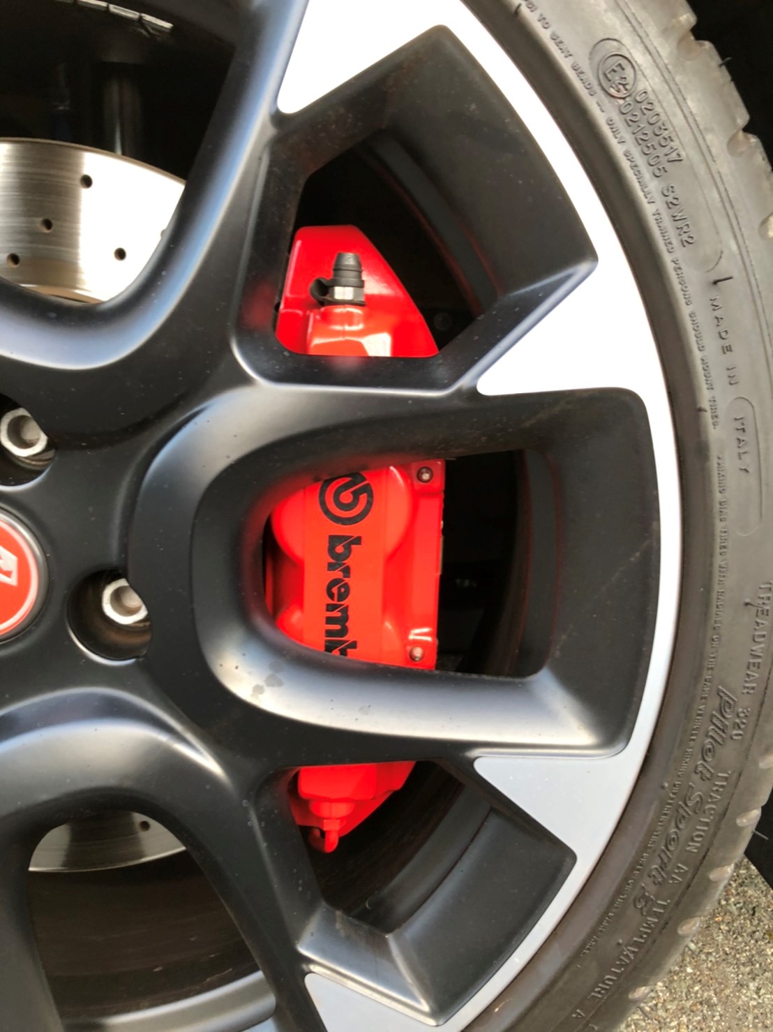 ☆こだわりの足回り ABARTH 595 COMPETIZIONE 取り付け ☆こだわりの足回り ABARTH 595 COMPETIZIONE 取り付け