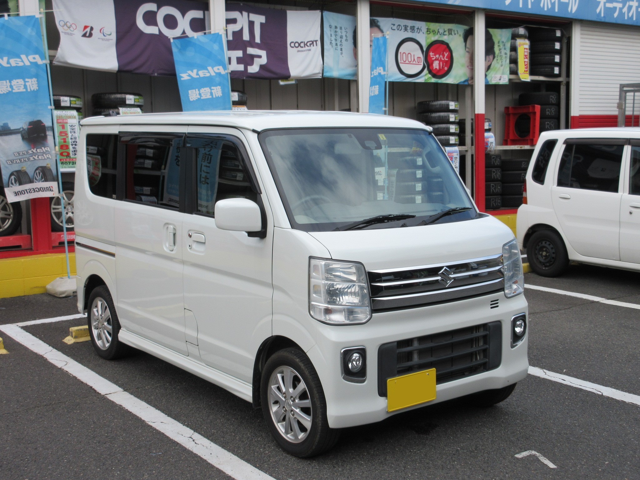エブリイ（DA17W）車高調 ラテラルロッド取付 | スズキ エブリイワゴン 足まわり（サスペンション・ブレーキ）  足まわり（サスペンション・ブレーキ） > サスペンションパーツ関連取付 | STAFF日記 | コクピット さつま貝塚 |  車のカスタマイズにかかわるスタッフより