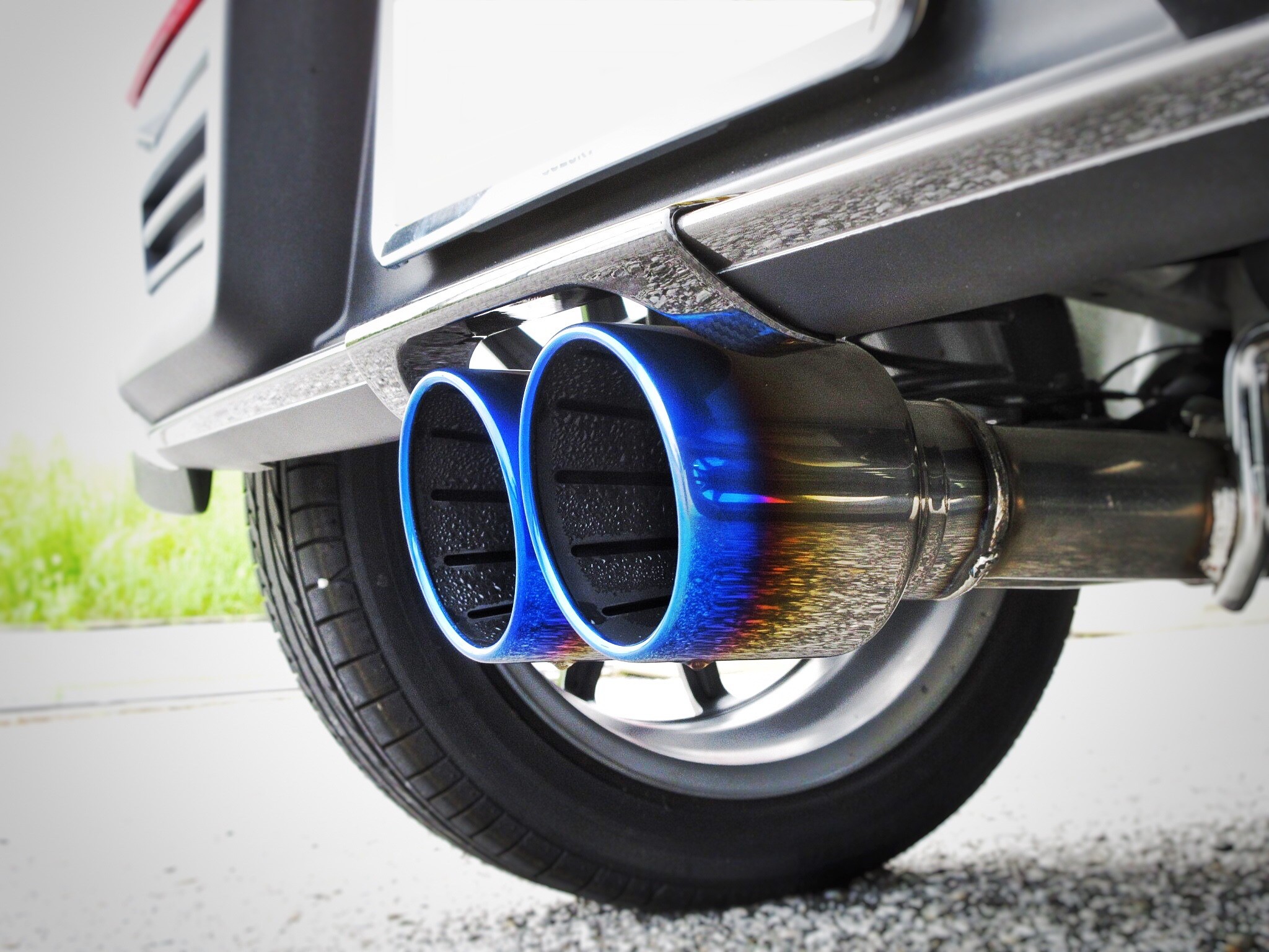 高鳴る鼓動はもう誰にも止められない Ha36sアルトワークスにクスコ車高調 Potenza Re050 Rays Te37 Sonicの取り付け スズキ アルトワークス 店長アサコのブログ コクピット 55 車のカスタマイズにかかわるスタッフより
