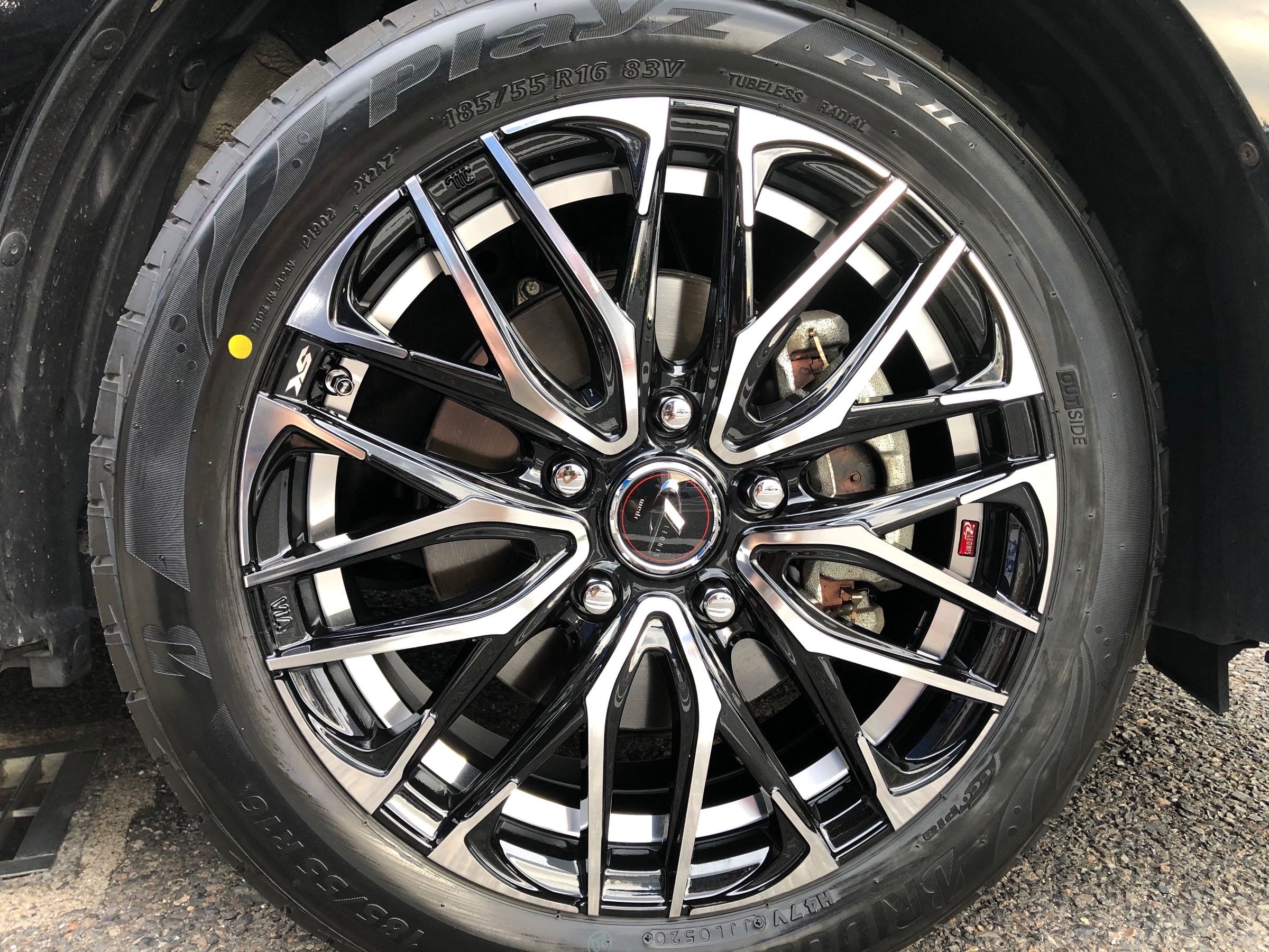 ホンダ フリードハイブリッド カスタマイズ事例 : GB7 × WEDS LEONIS