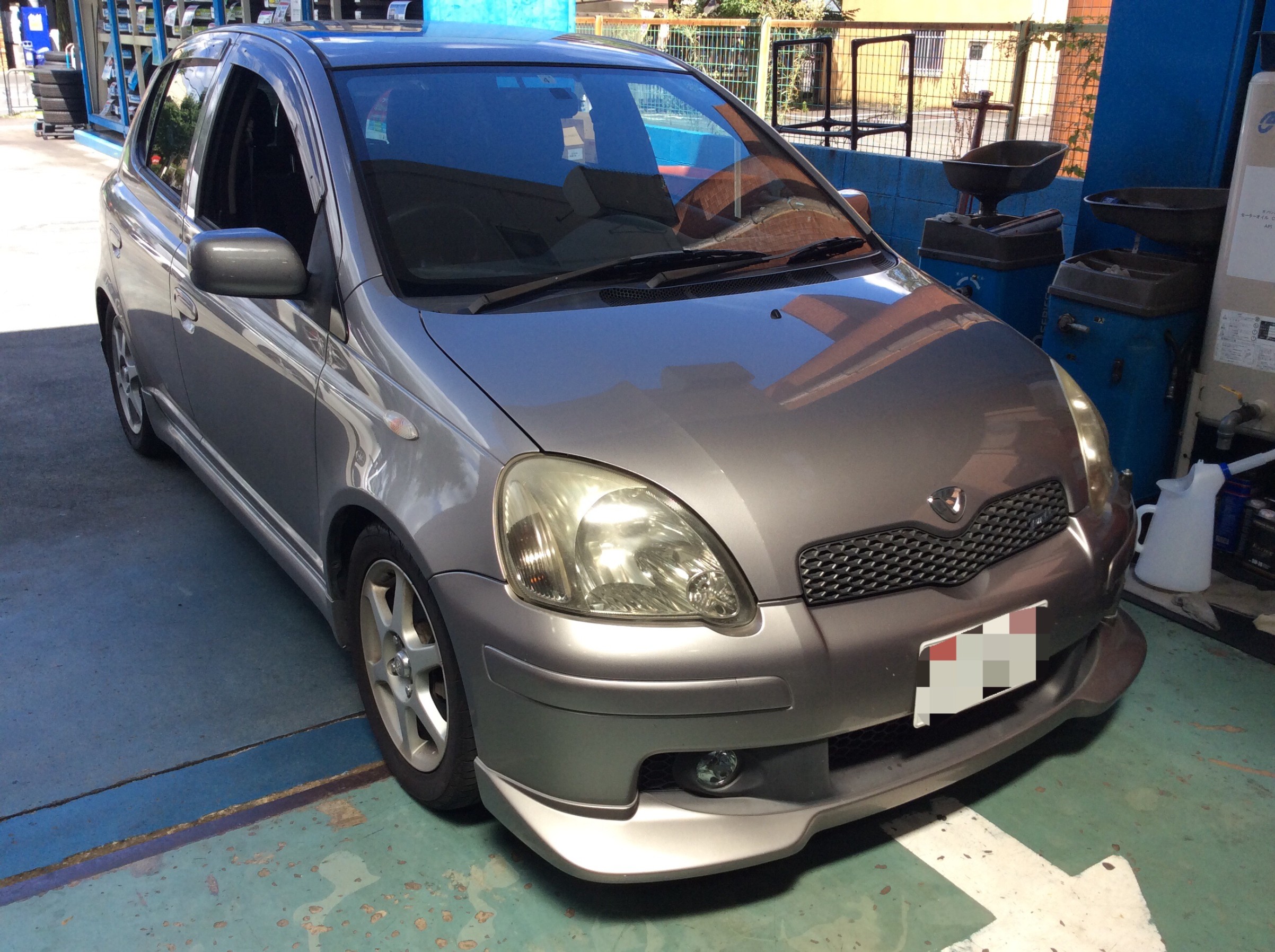 続きまして トヨタ ヴィッツ インテリア インテリア ステアリング シート交換 スタッフ日記 コクピット 嵯峨野