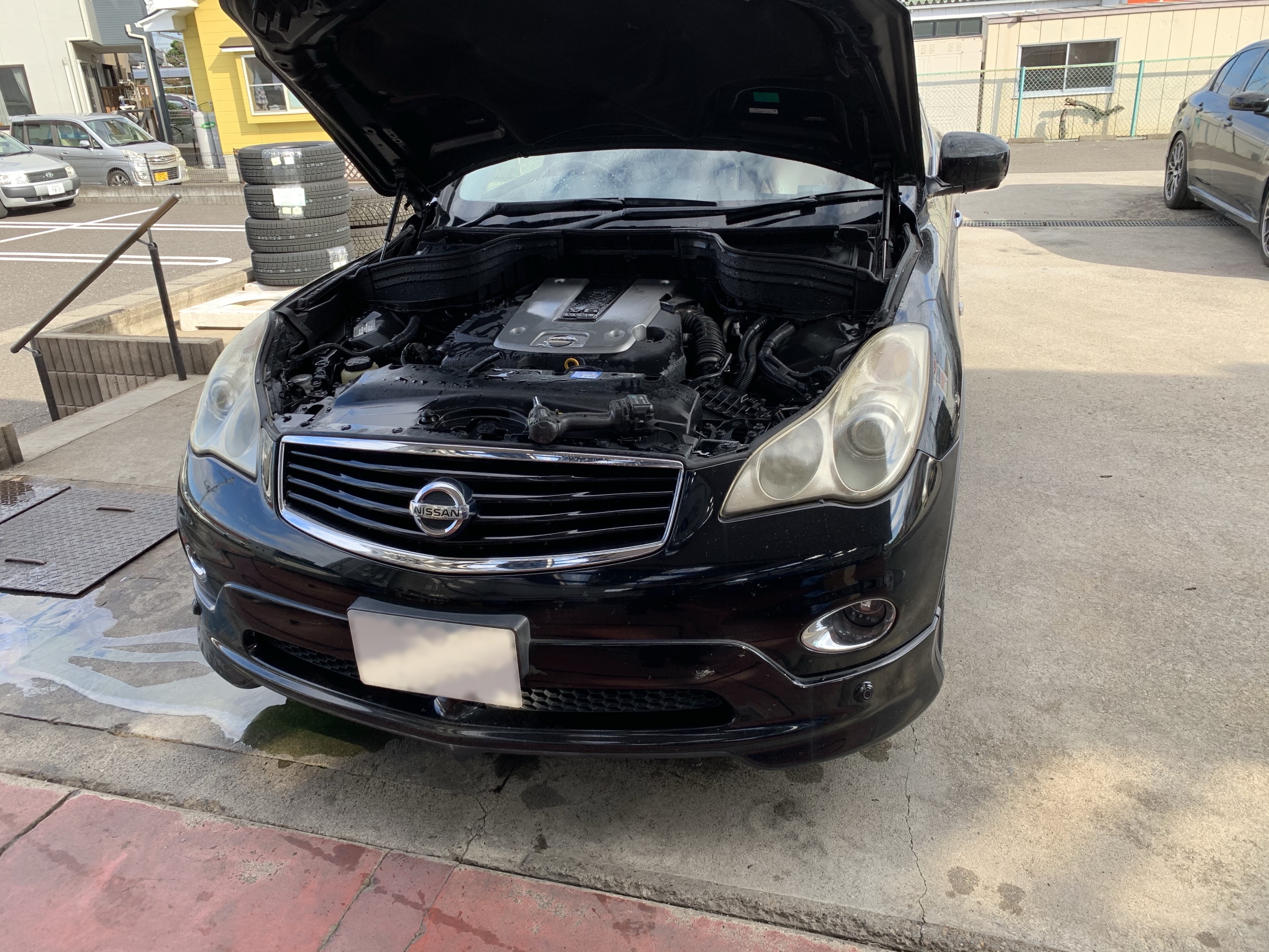 スカイラインクロスオーバー 車検整備 日産 スカイラインクロスオーバー スタッフ 日記 コクピット 荒井 車のカスタマイズにかかわるスタッフより