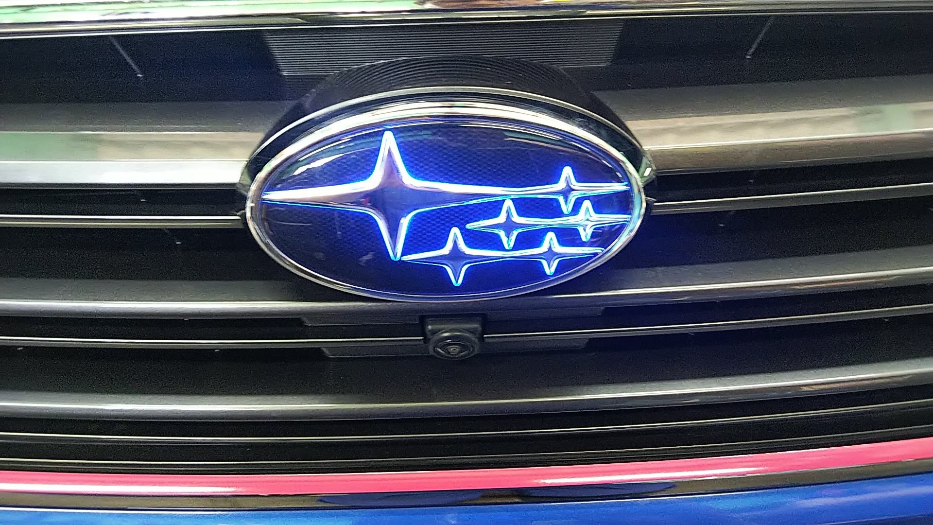 光るエンブレム スバル レヴォーグ Hid Led その他電装系 スタッフ日記 コクピット 魚津 車 のカスタマイズにかかわるスタッフより