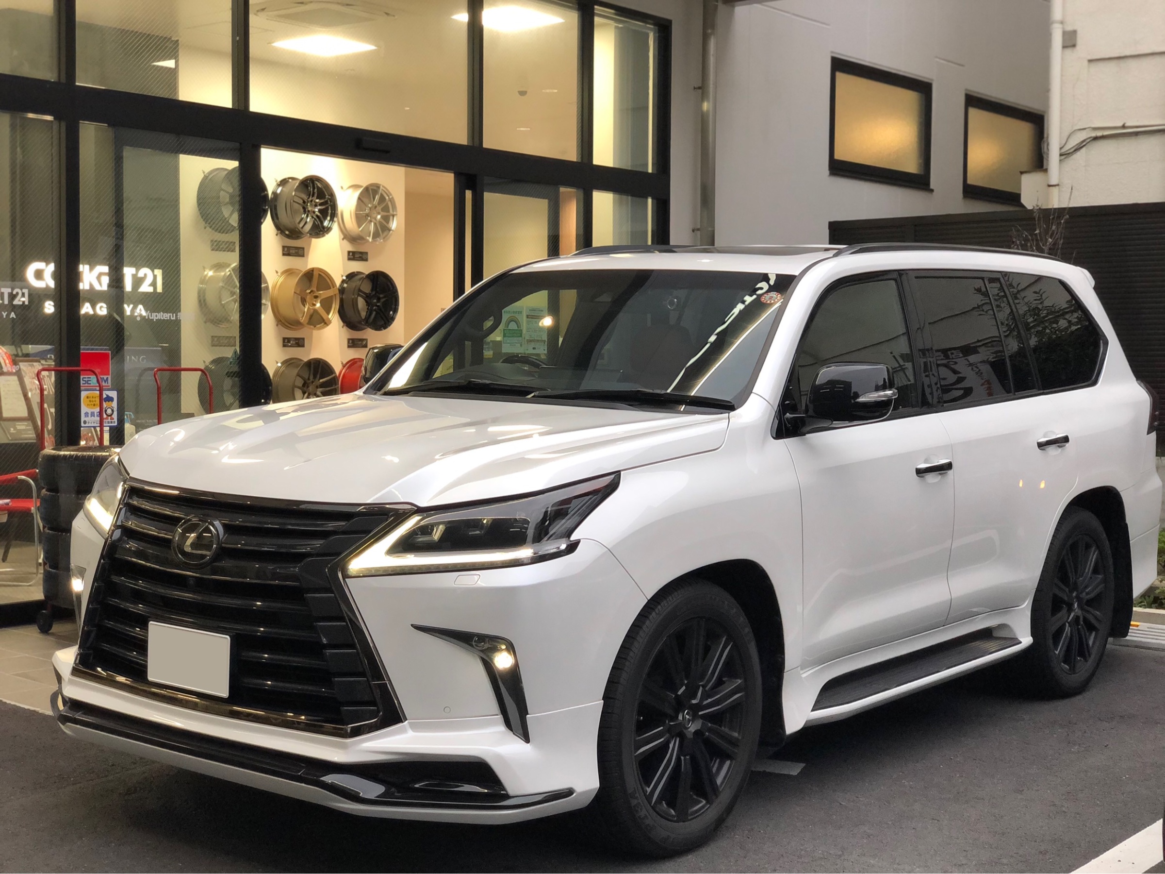 LX570 スルガスピード 取付❗️ | 取り付け事例 | コクピット21世田谷