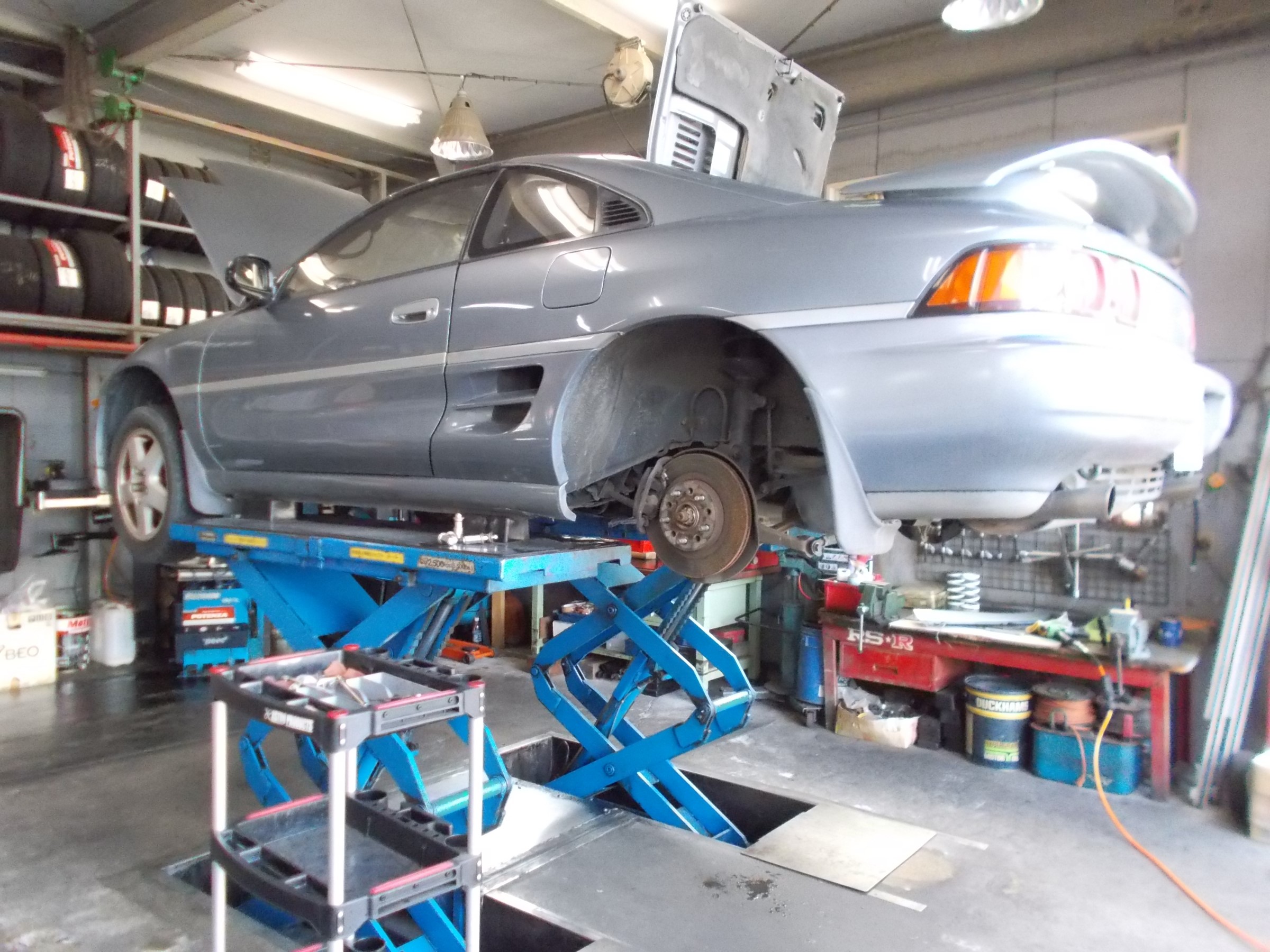 MR2 オルタネータ（発電機）交換（リビルト品） | トヨタ MR2（SW20） HID・LED（その他電装系） HID・LED（その他電装系） >  各GTパーツ取り付け | 作業日誌 | コクピット 川越 | お店の得意技紹介